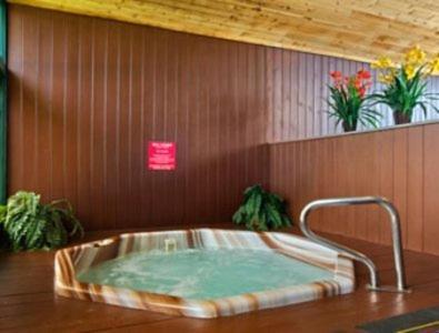 Sandpoint Inn photo 38