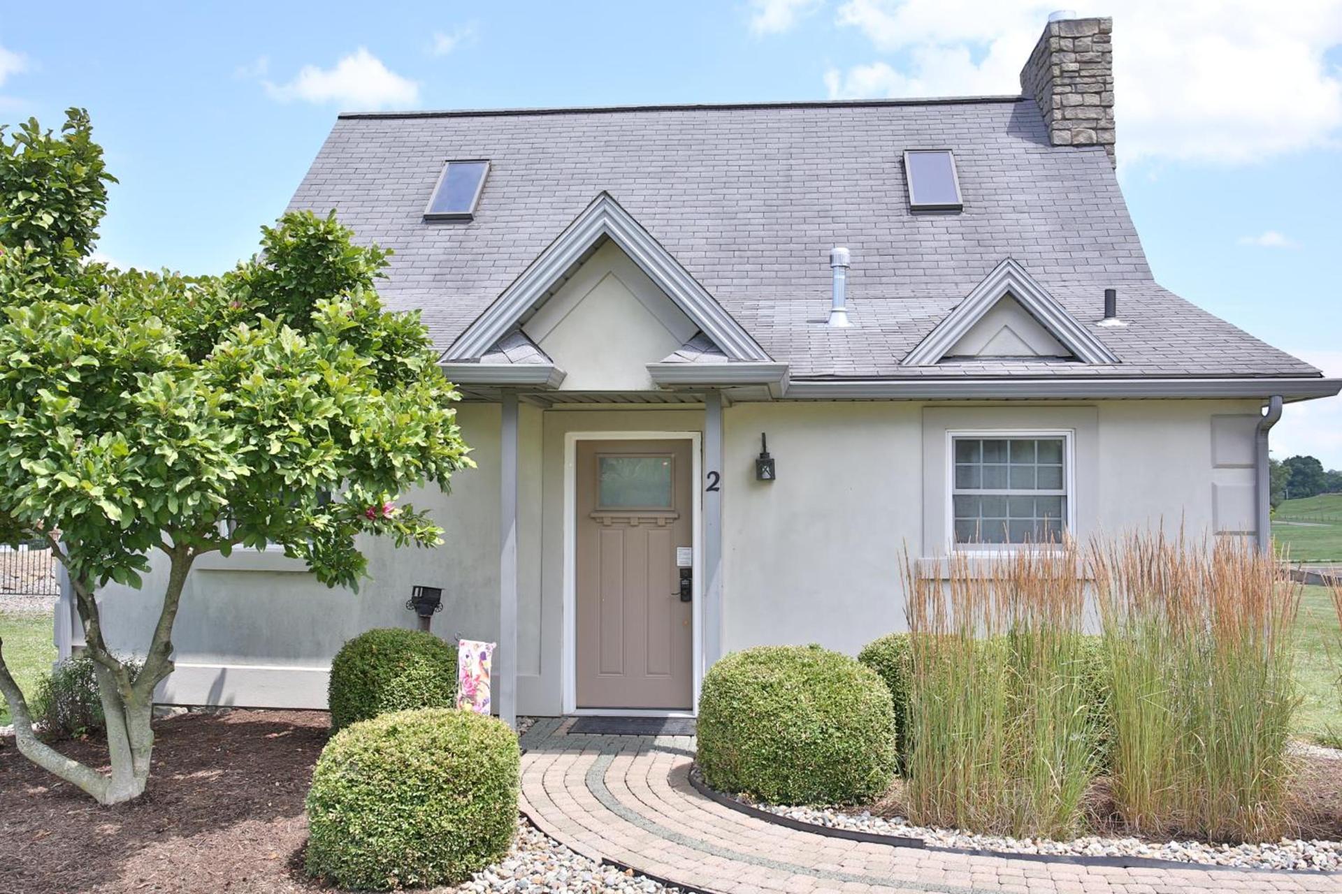 Premier Cottages by Amish Country Lodging photo 85