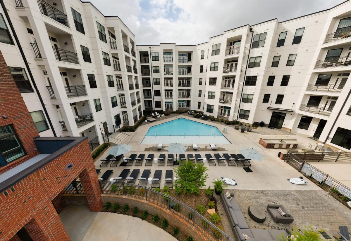 Mint House Greenville - West End photo 3