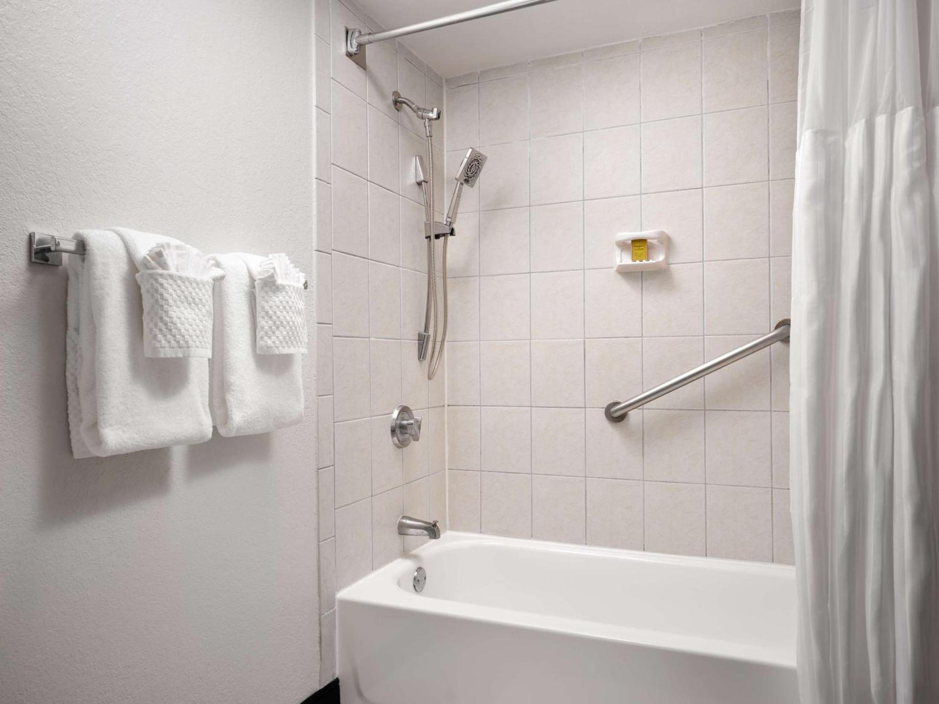 Hilton Garden Inn Cocoa Beach-Oceanfront, FL photo 26