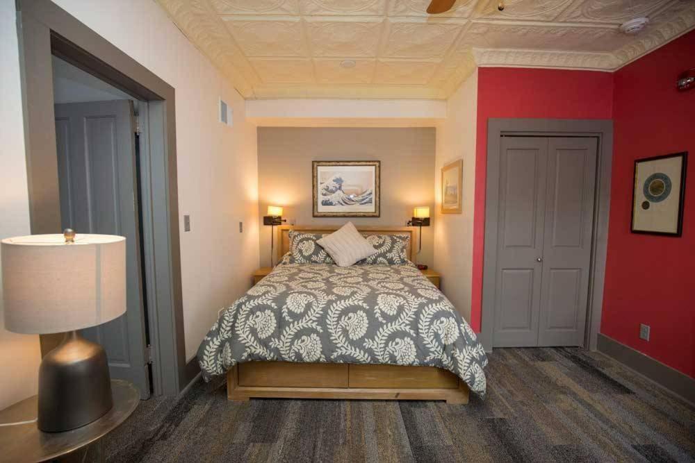 Dodici Night Suites photo 5