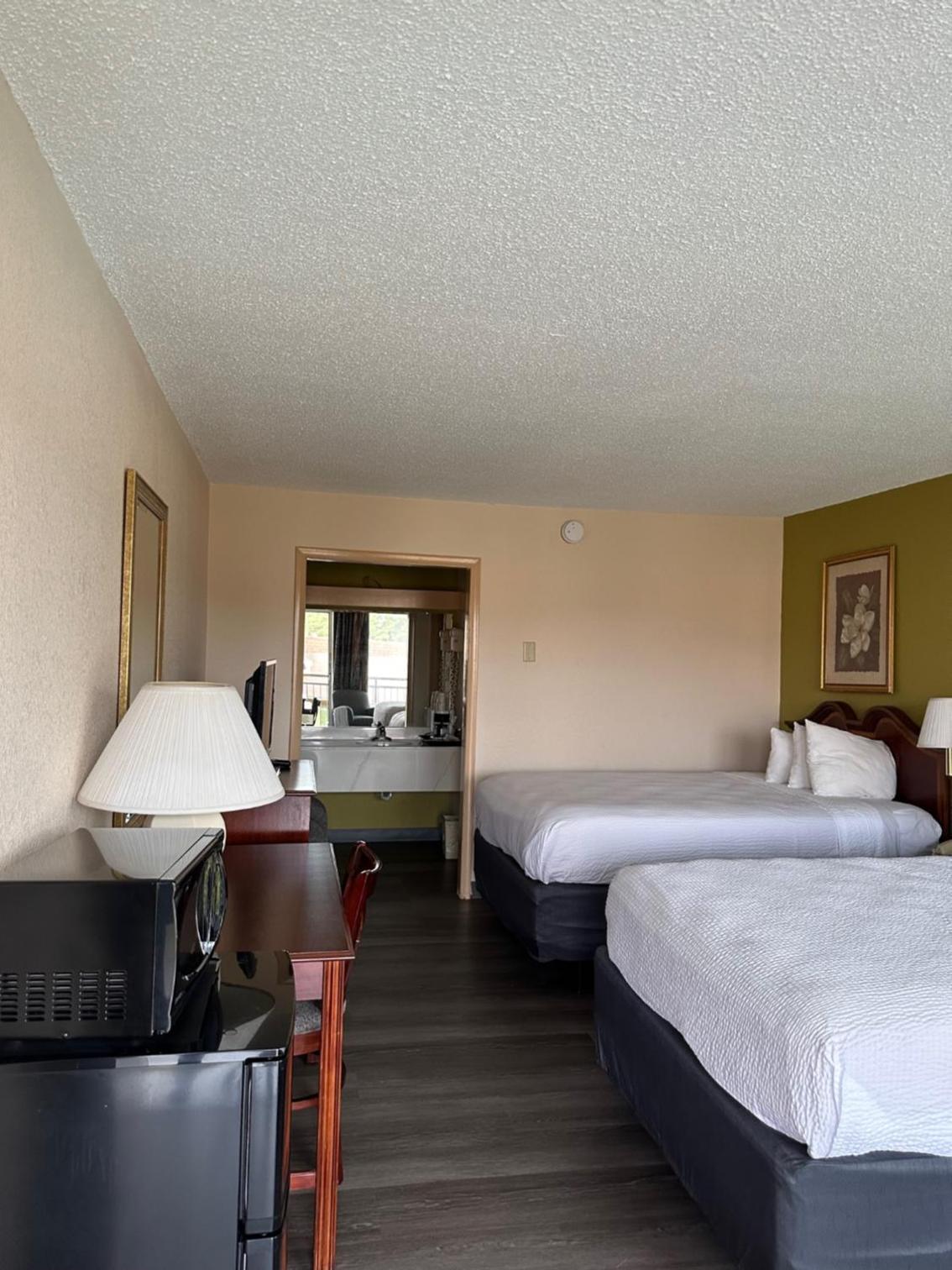 Clarion Inn Southern Pines - Pinehurst photo 4