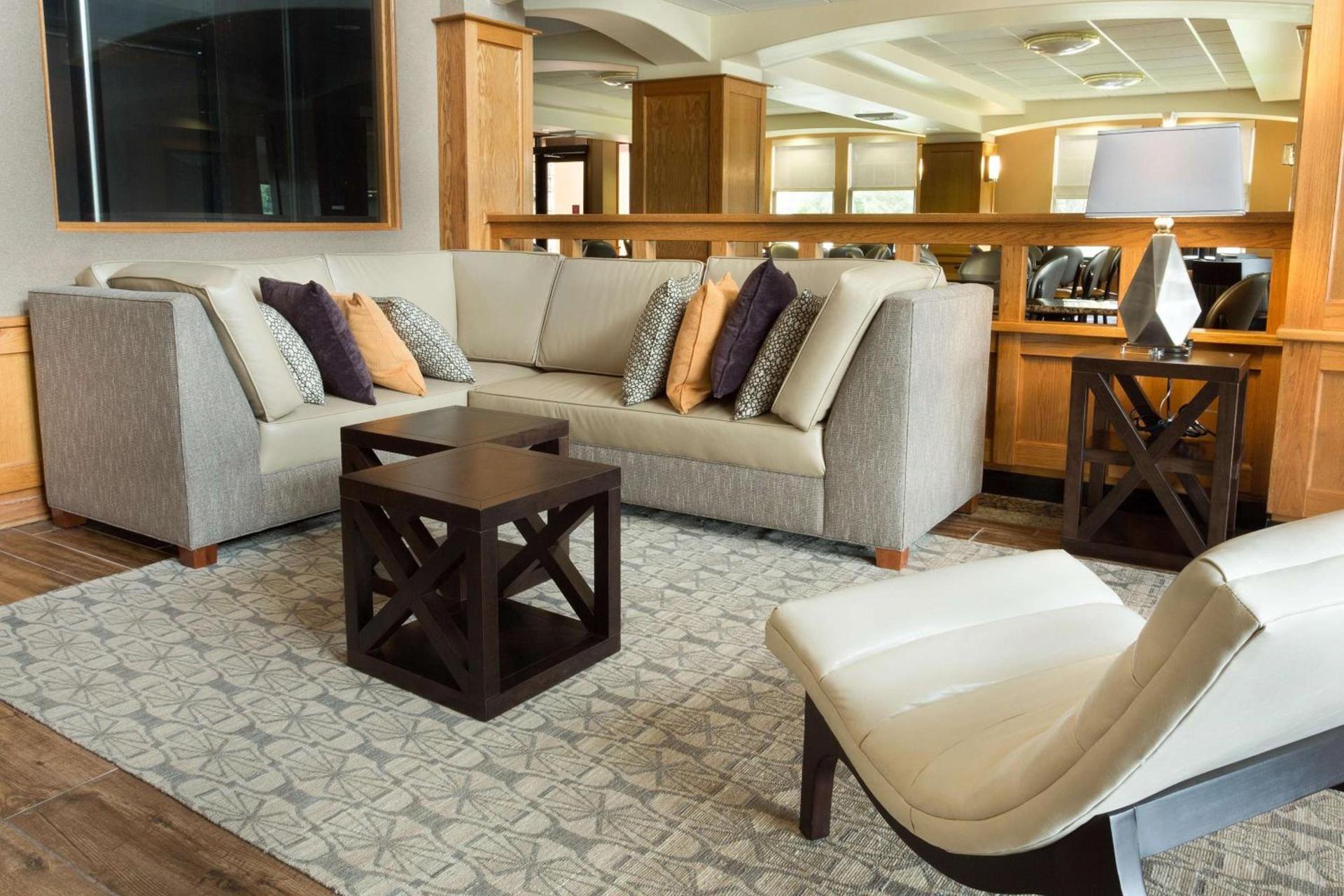 Drury Inn & Suites Lafayette LA photo 4