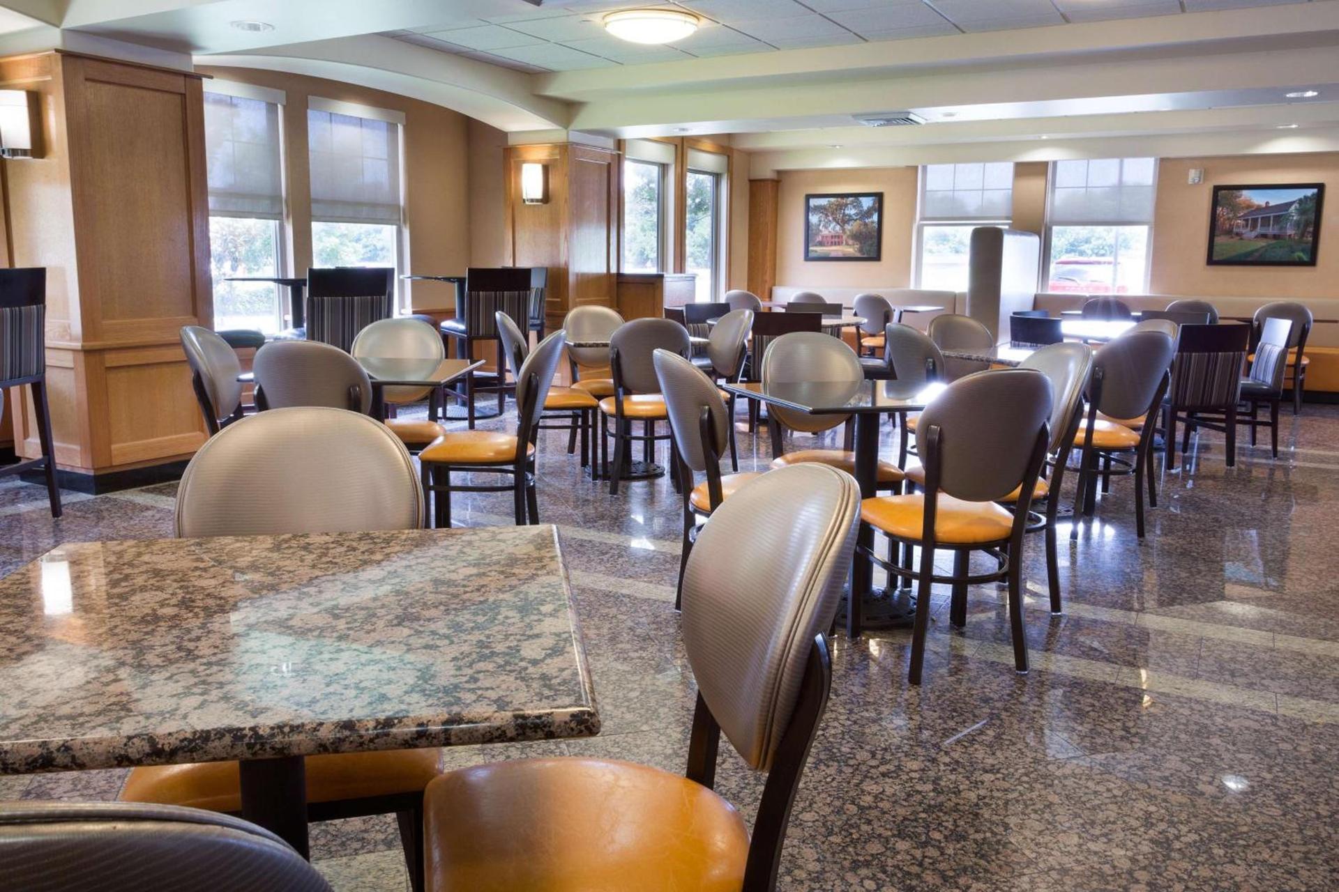 Drury Inn & Suites Lafayette LA photo 6