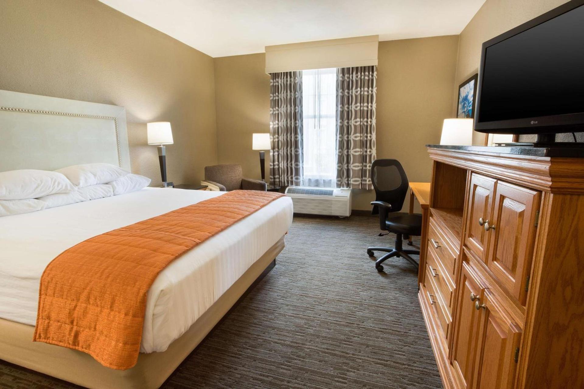 Drury Inn & Suites Lafayette LA photo 10