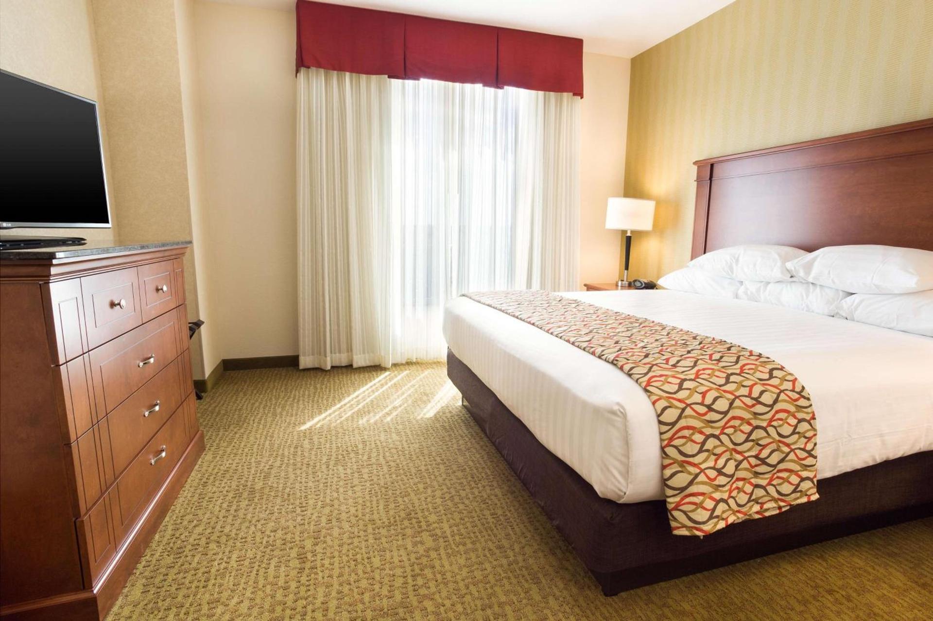 Drury Plaza Hotel Denver Central Park photo 11