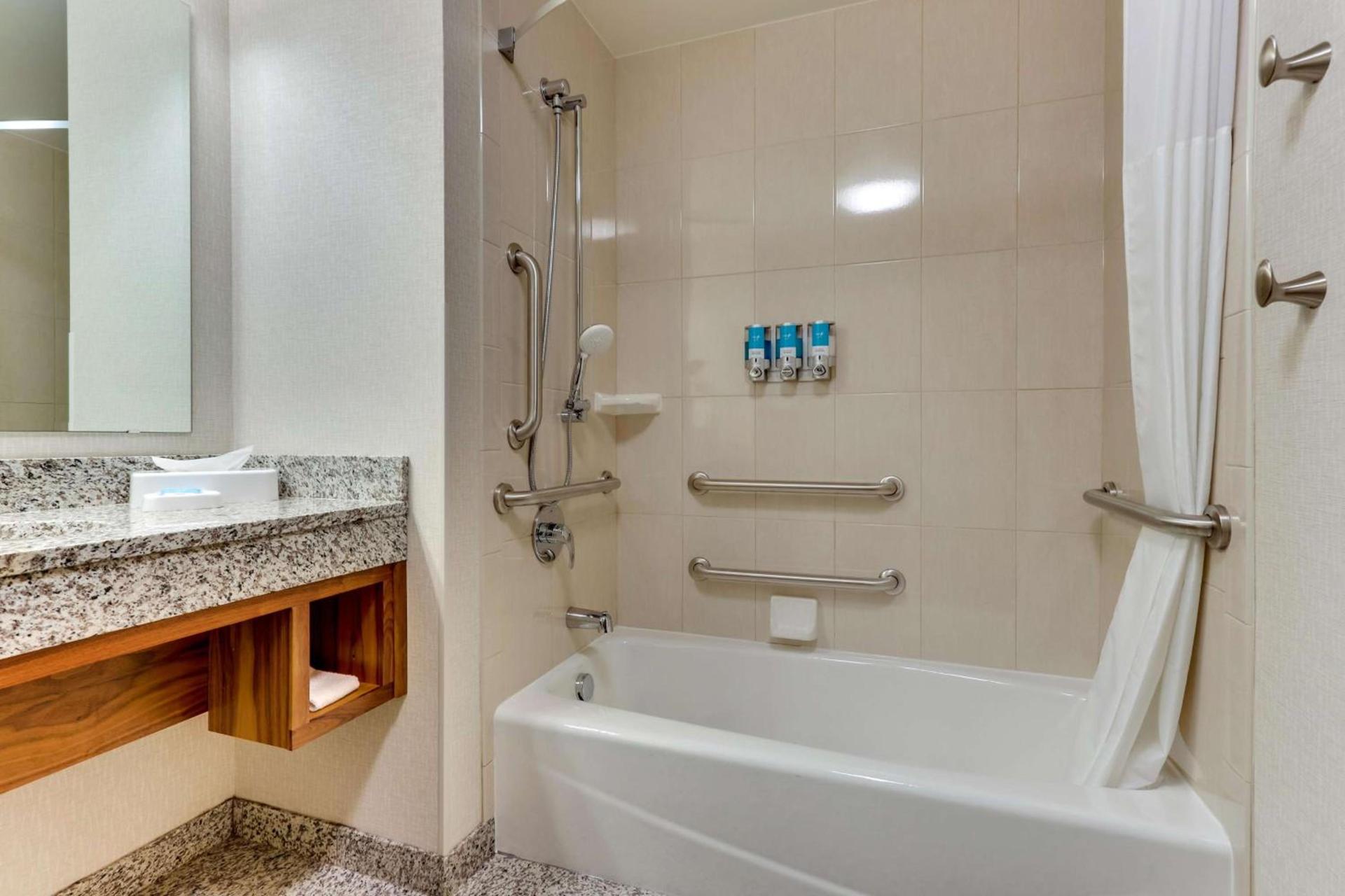 Drury Inn & Suites Lafayette IN photo 61