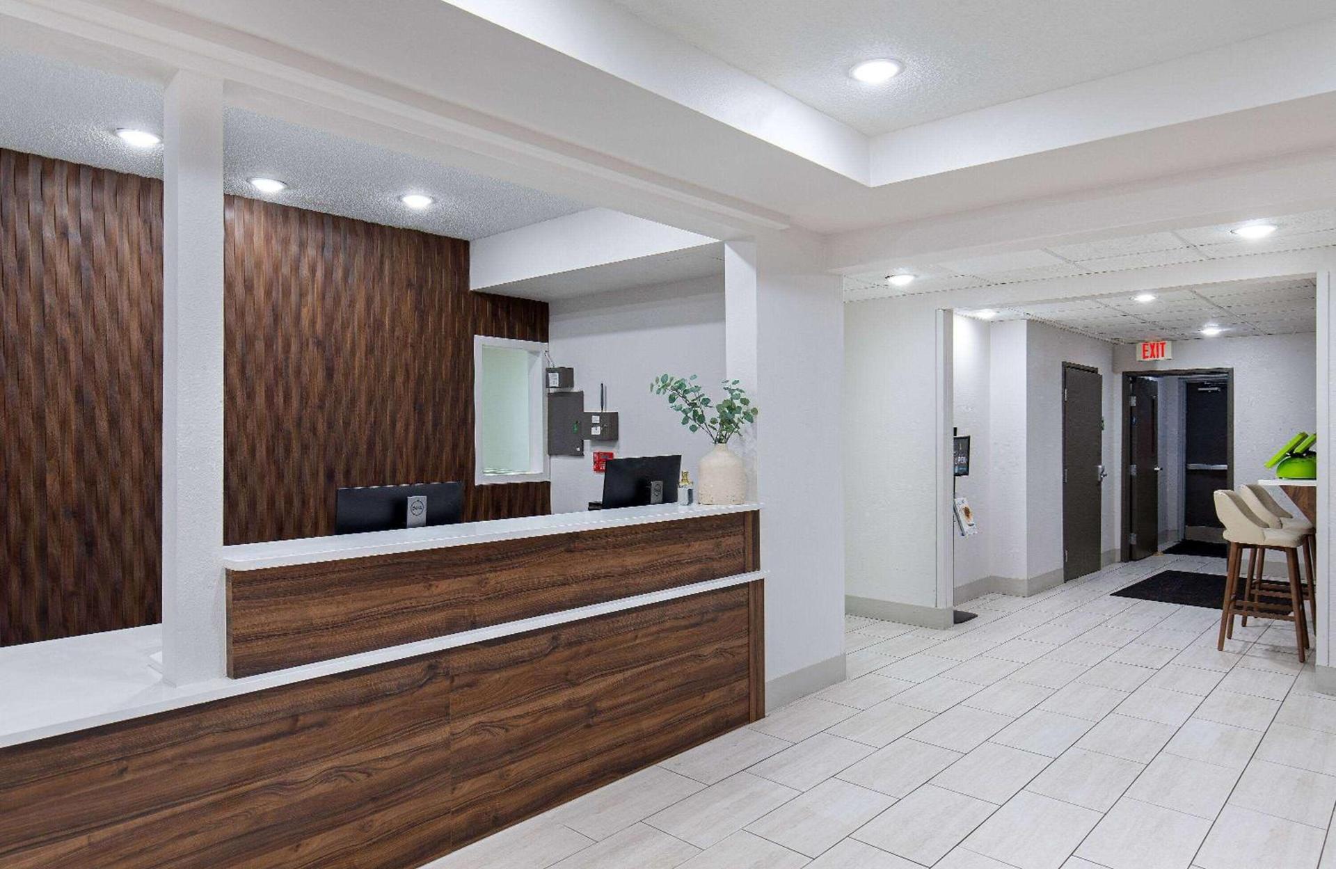 Wingate by Wyndham Hattiesburg photo 44