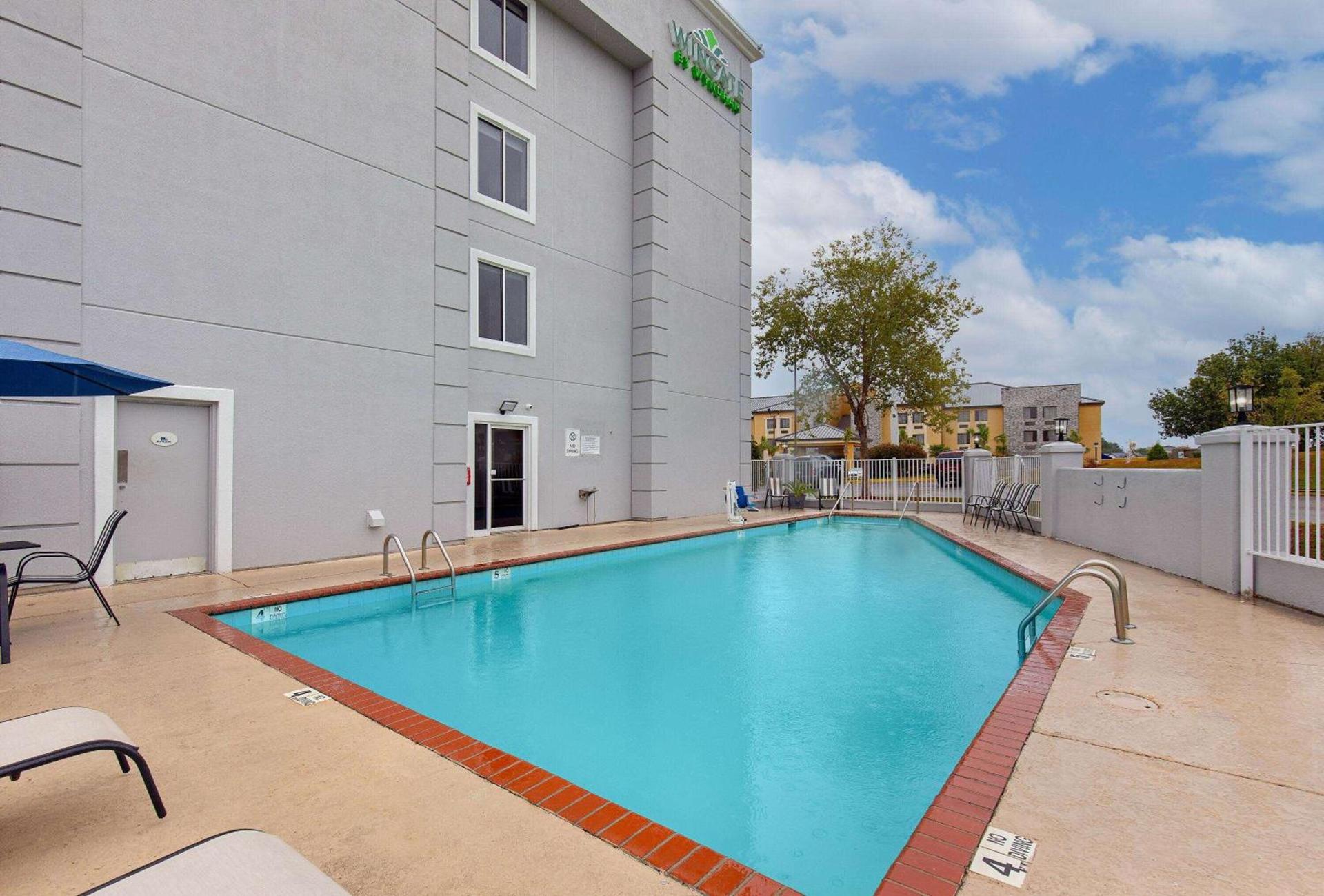 Wingate by Wyndham Hattiesburg photo 45