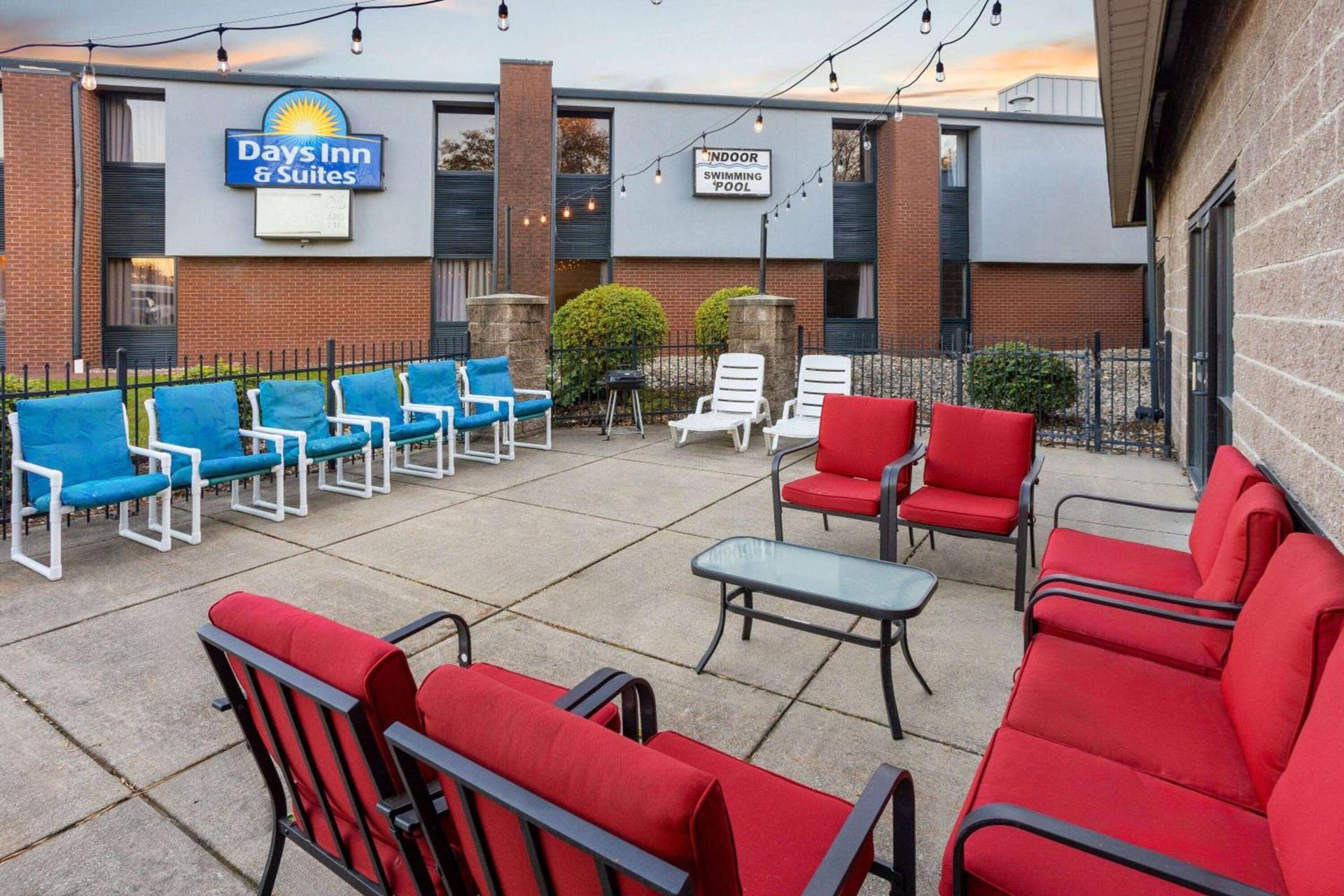Days Inn & Suites by Wyndham Northwest Indianapolis photo 27