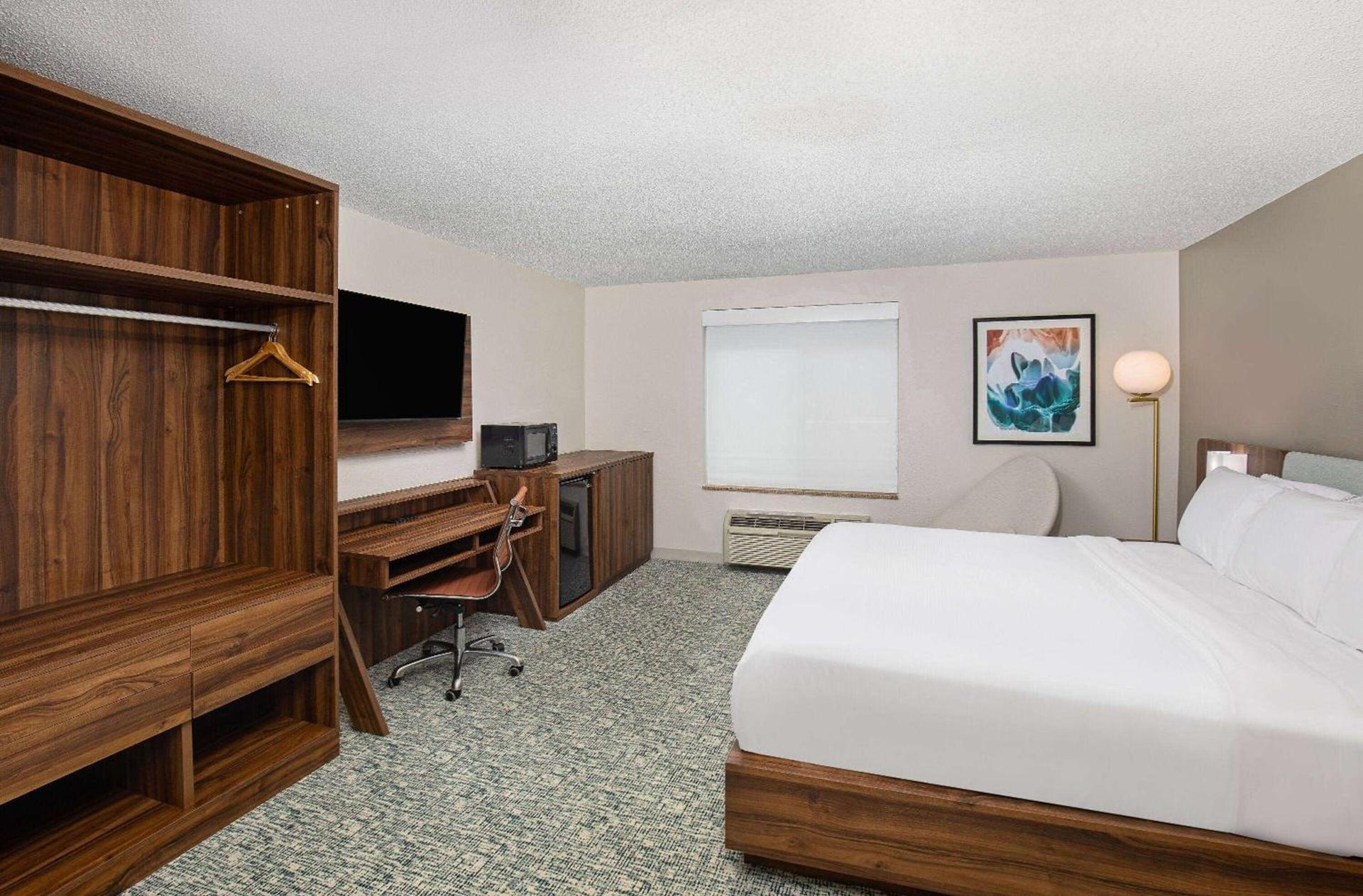 Wingate by Wyndham Hattiesburg photo 68