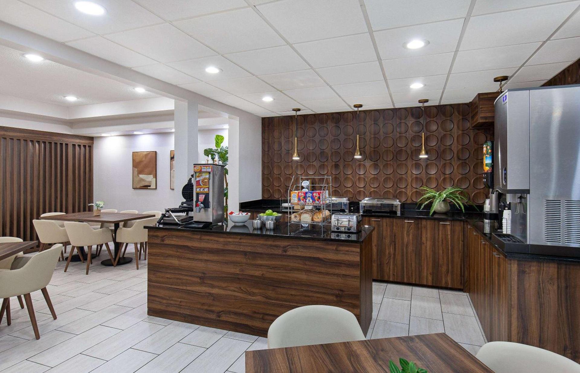 Wingate by Wyndham Hattiesburg photo 78