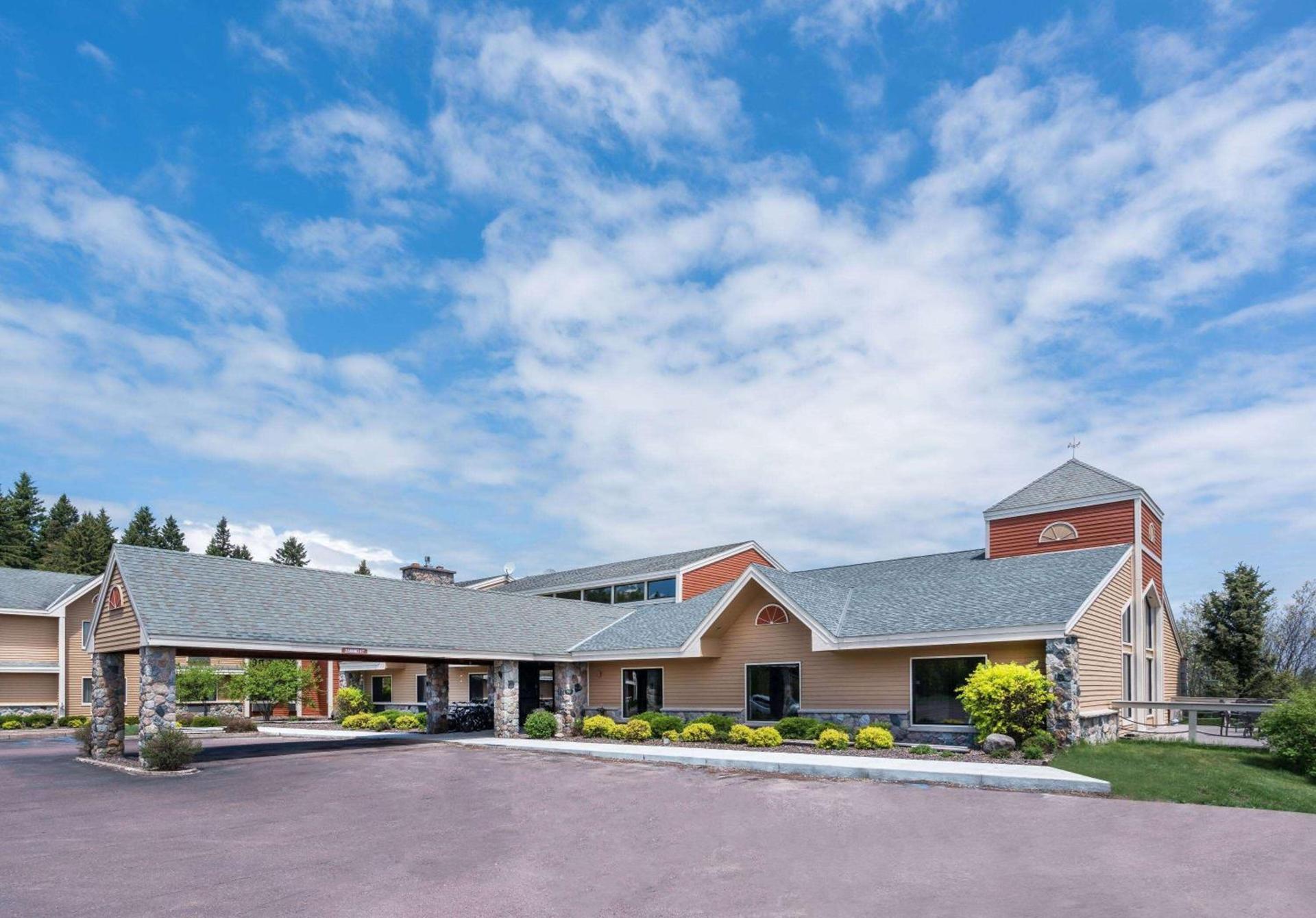 AmericInn by Wyndham Tofte Near Lake Superior — hotel in Tofte