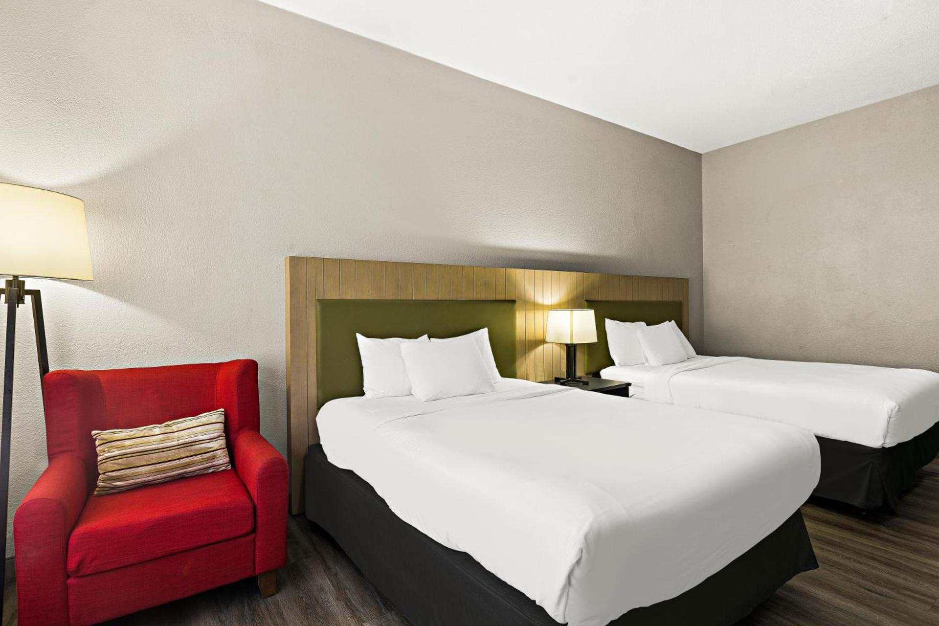 Country Inn & Suites by Radisson, Hinesville, GA photo 61