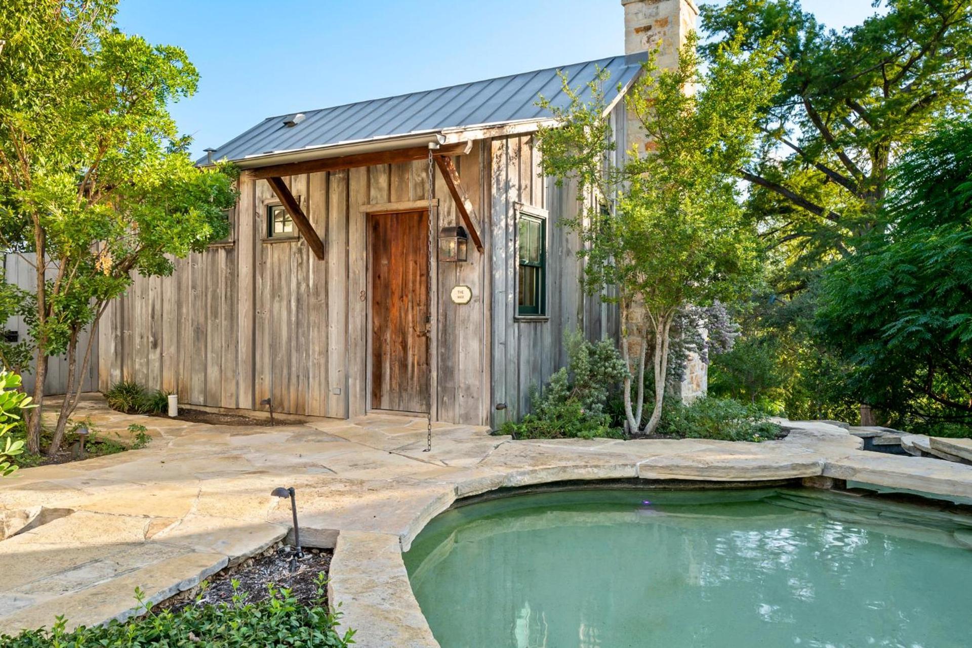 Blacksmith Quarters on Barons Creek photo 92