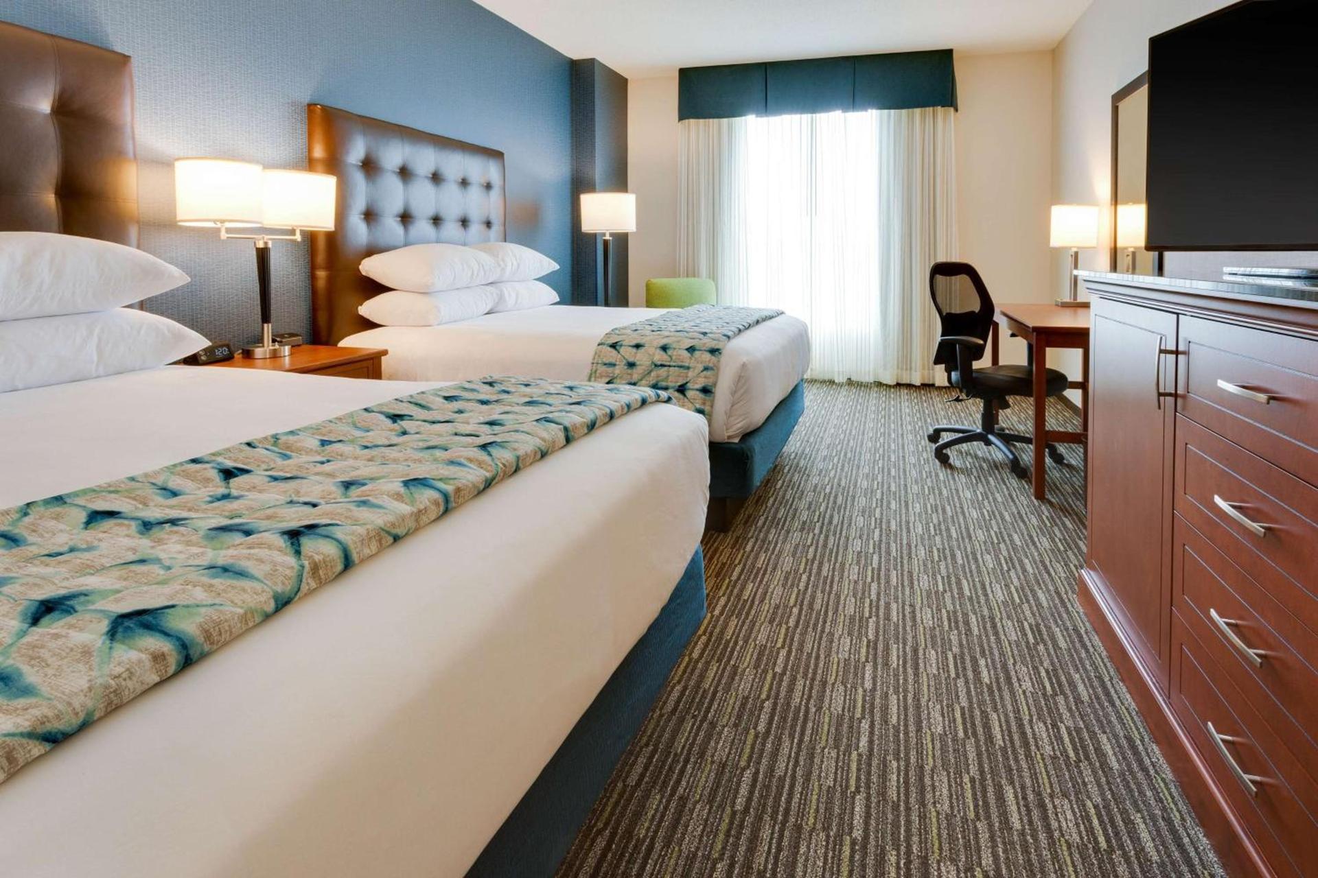 Drury Plaza Hotel Columbia East photo 18
