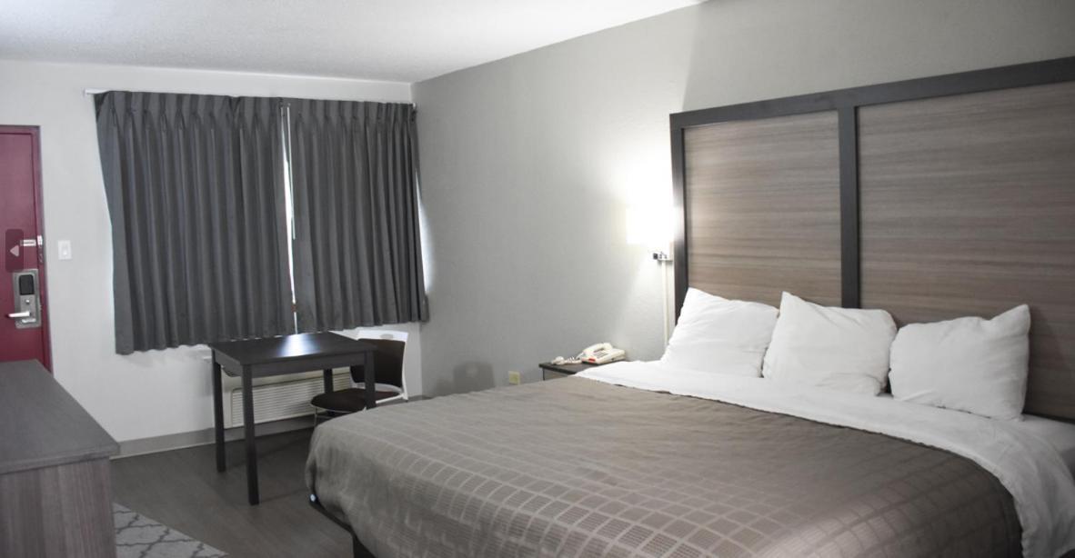 Bridgeview Inn Chicago Area photo 9