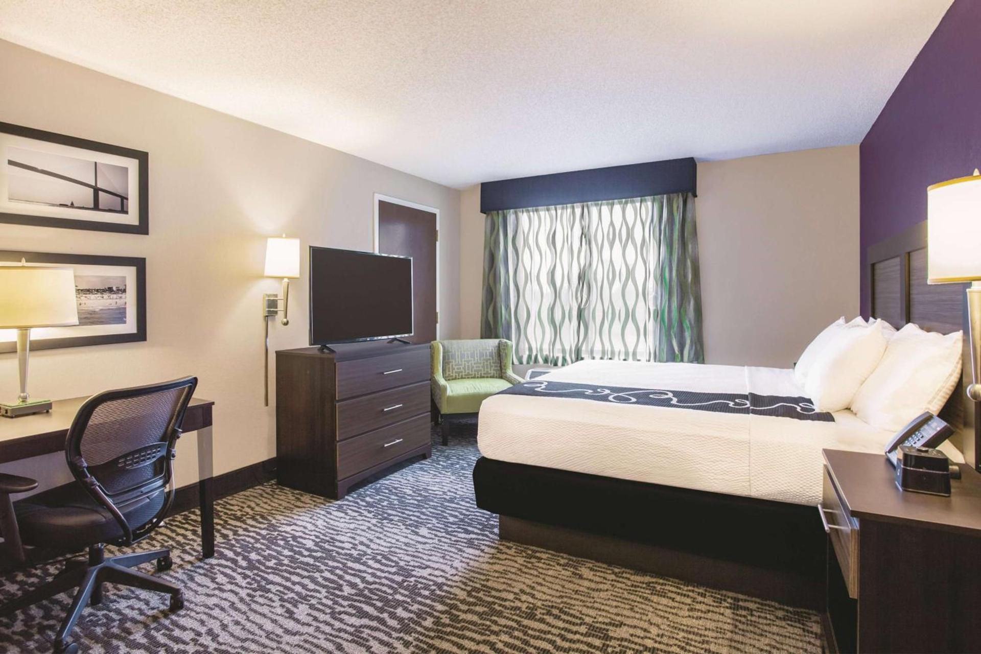 Comfort Inn & Suites Clearwater South - Pinellas Park photo 14