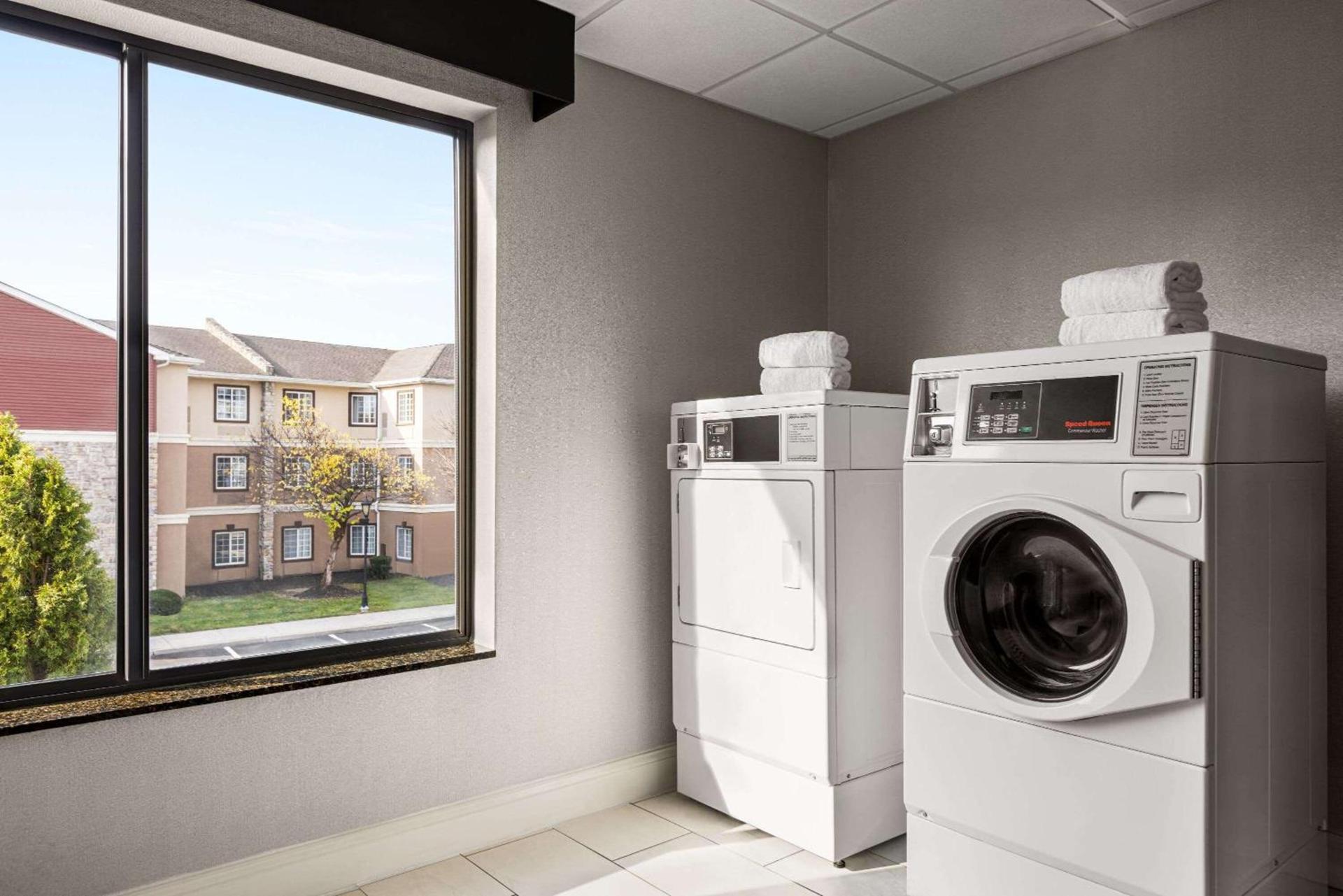 La Quinta by Wyndham Mt. Laurel - Philadelphia photo 35