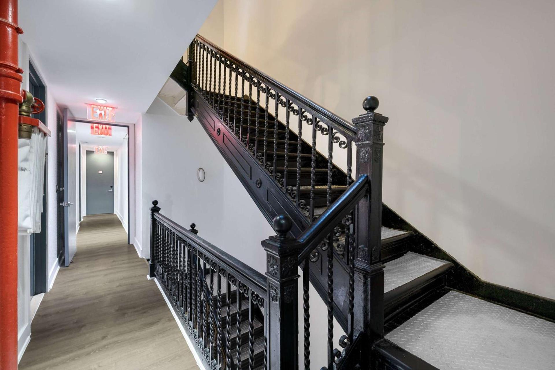 Hotel 27 by LuxUrban photo 4