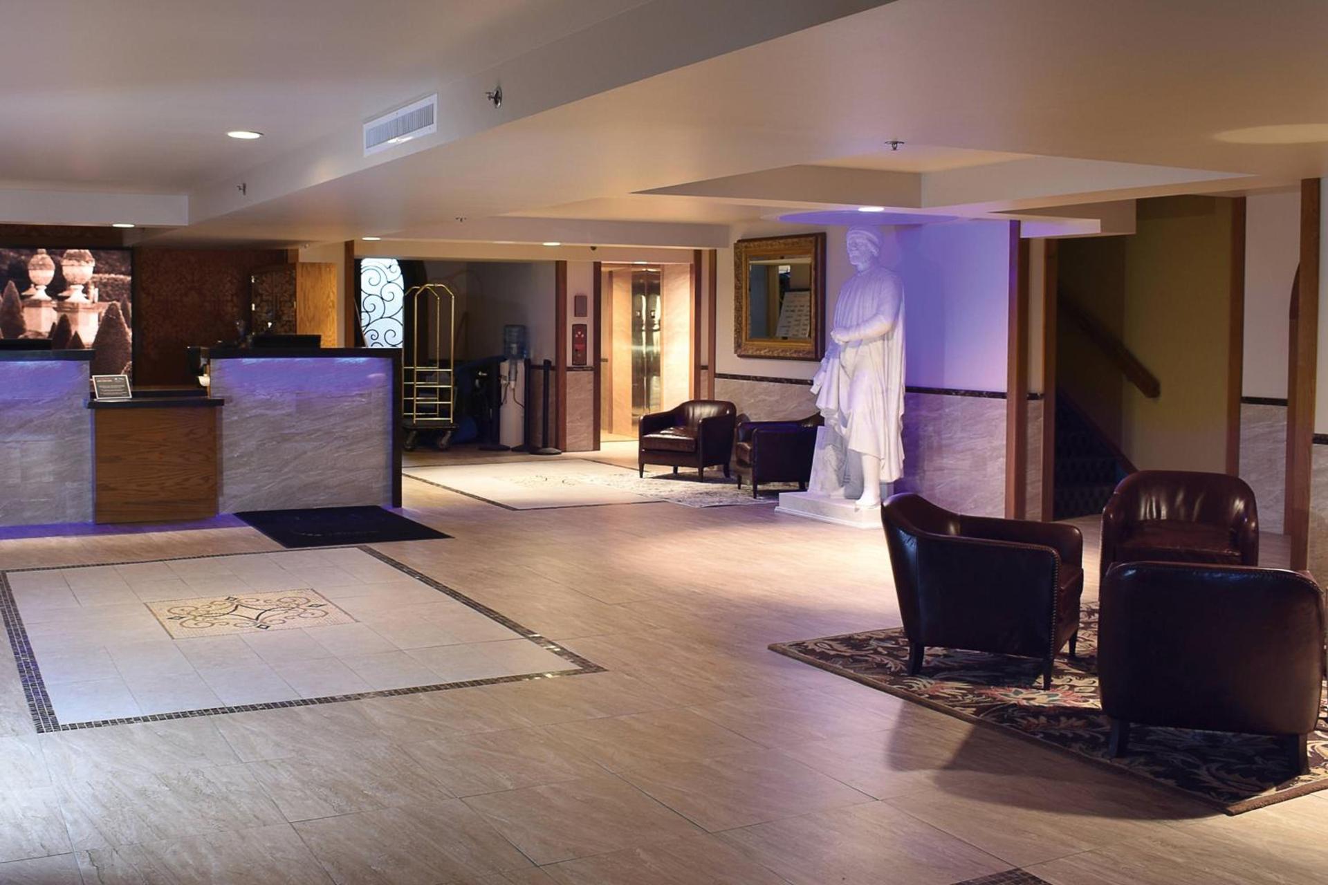 The Fontana Hotel photo 12
