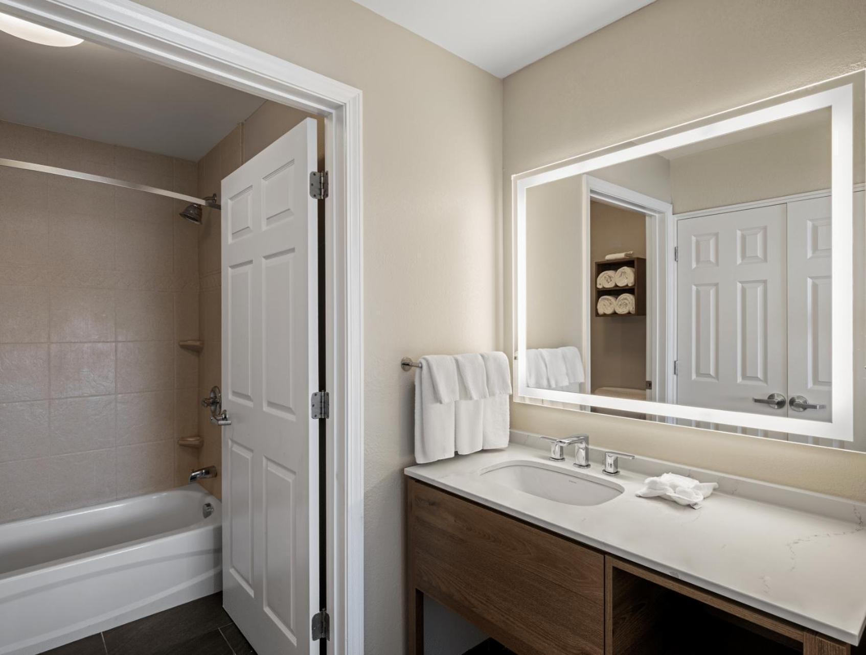 Staybridge Suites Rochester University by IHG photo 27