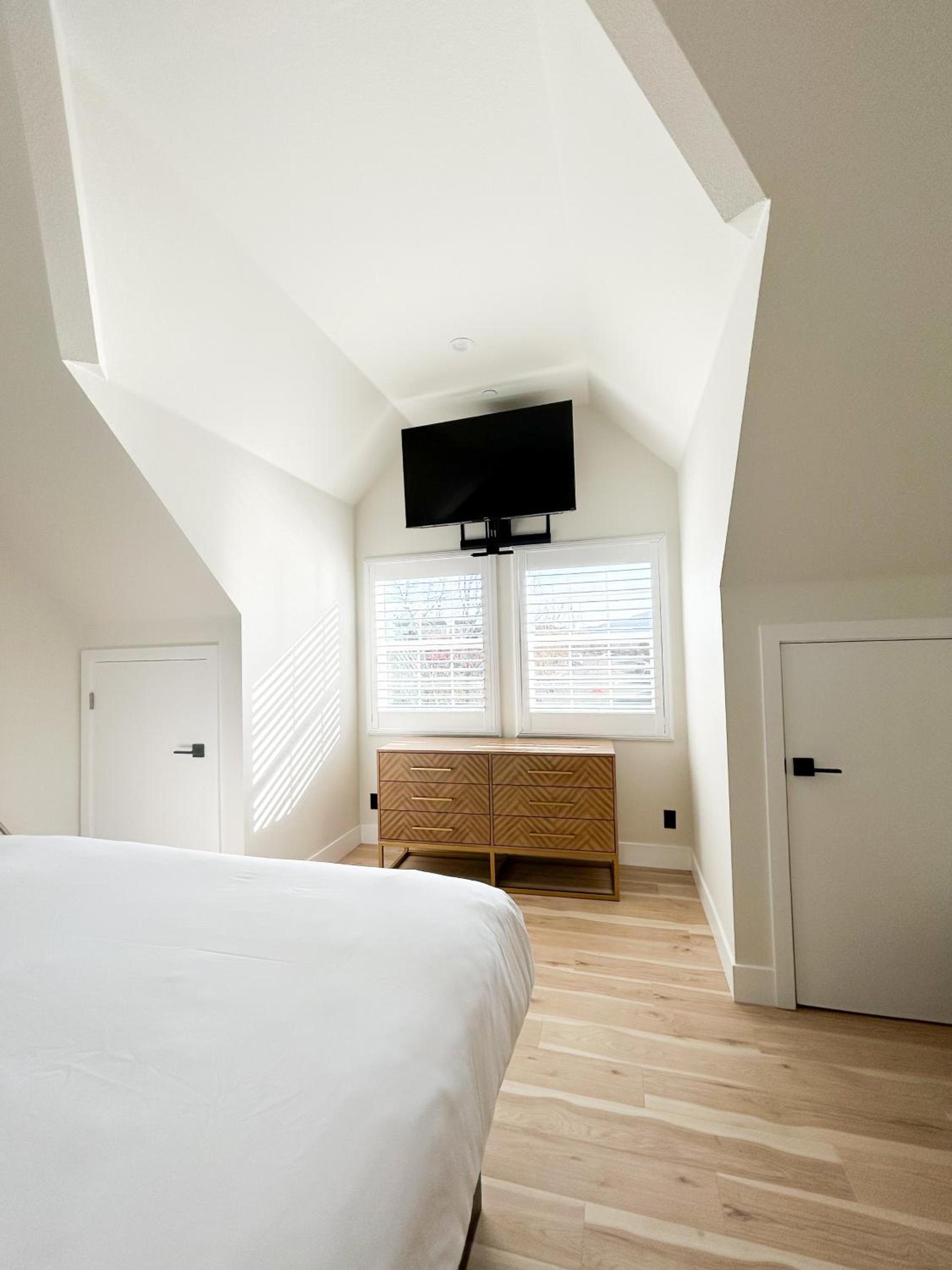 New Haven Inn photo 85