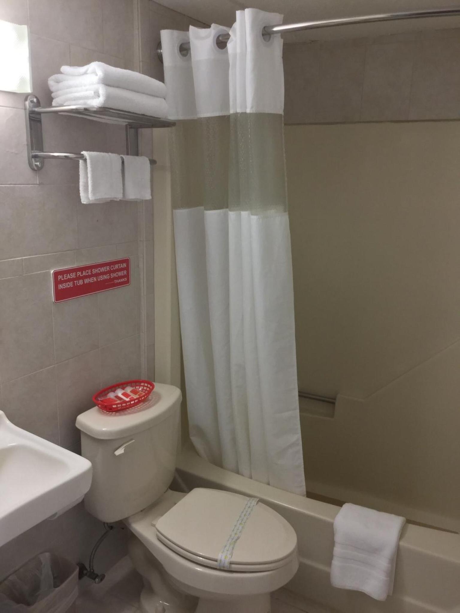 Red Carpet Inn-Bridgeton/Vineland photo 22