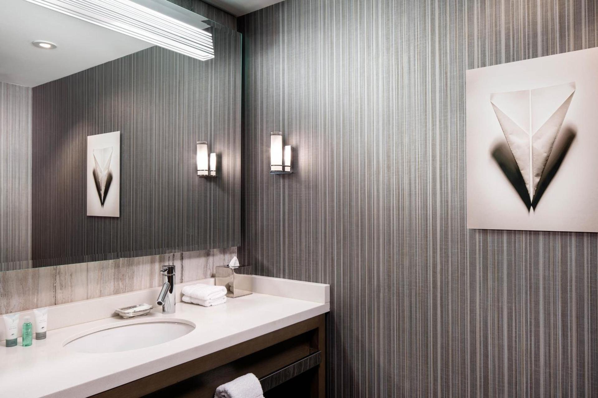 The Westin Cleveland Downtown - NEWLY RENOVATED photo 32