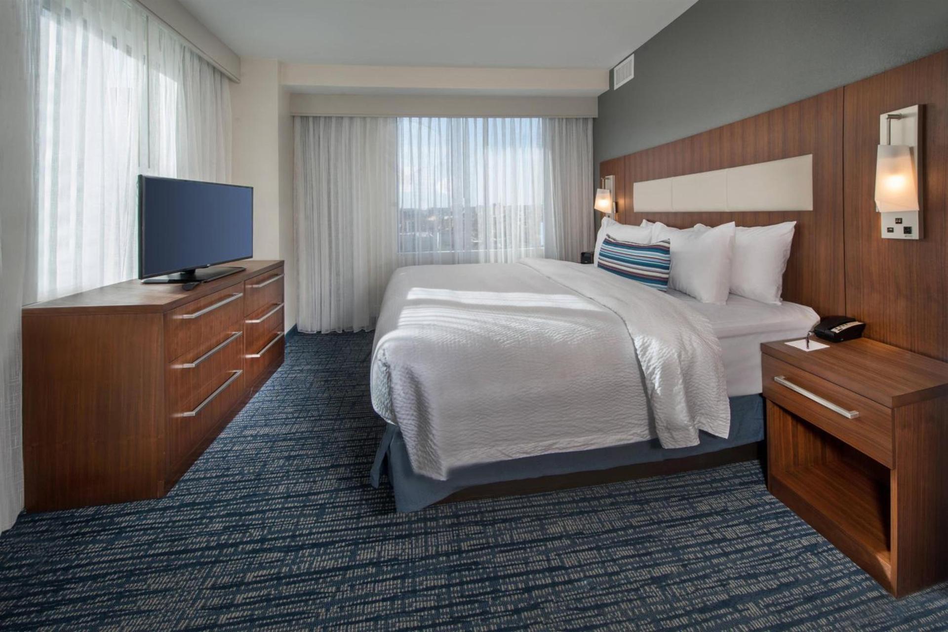 Residence Inn by Marriott Baltimore at The Johns Hopkins Medical Campus photo 14