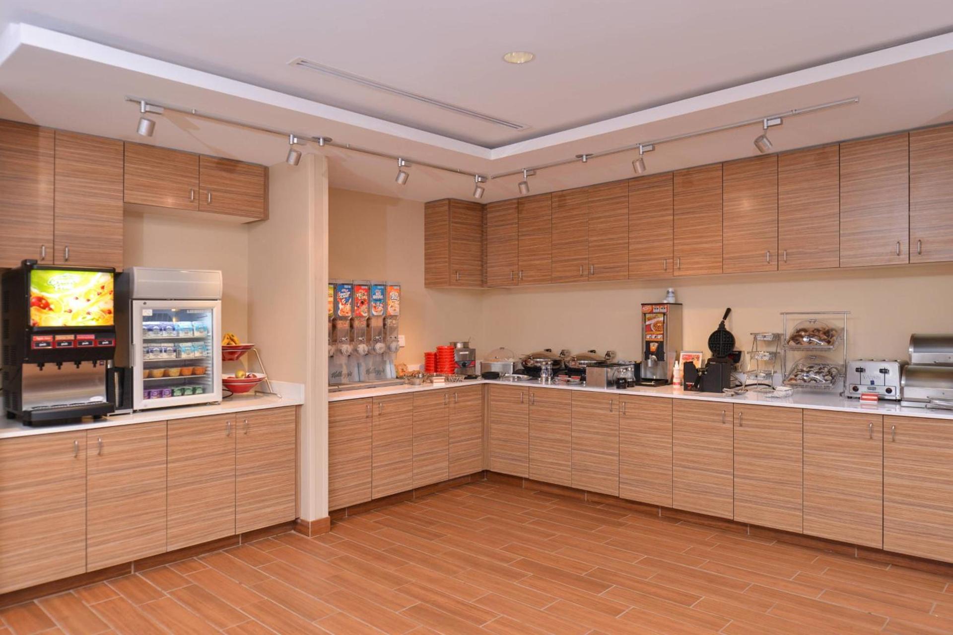 TownePlace Suites by Marriott Gillette photo 33