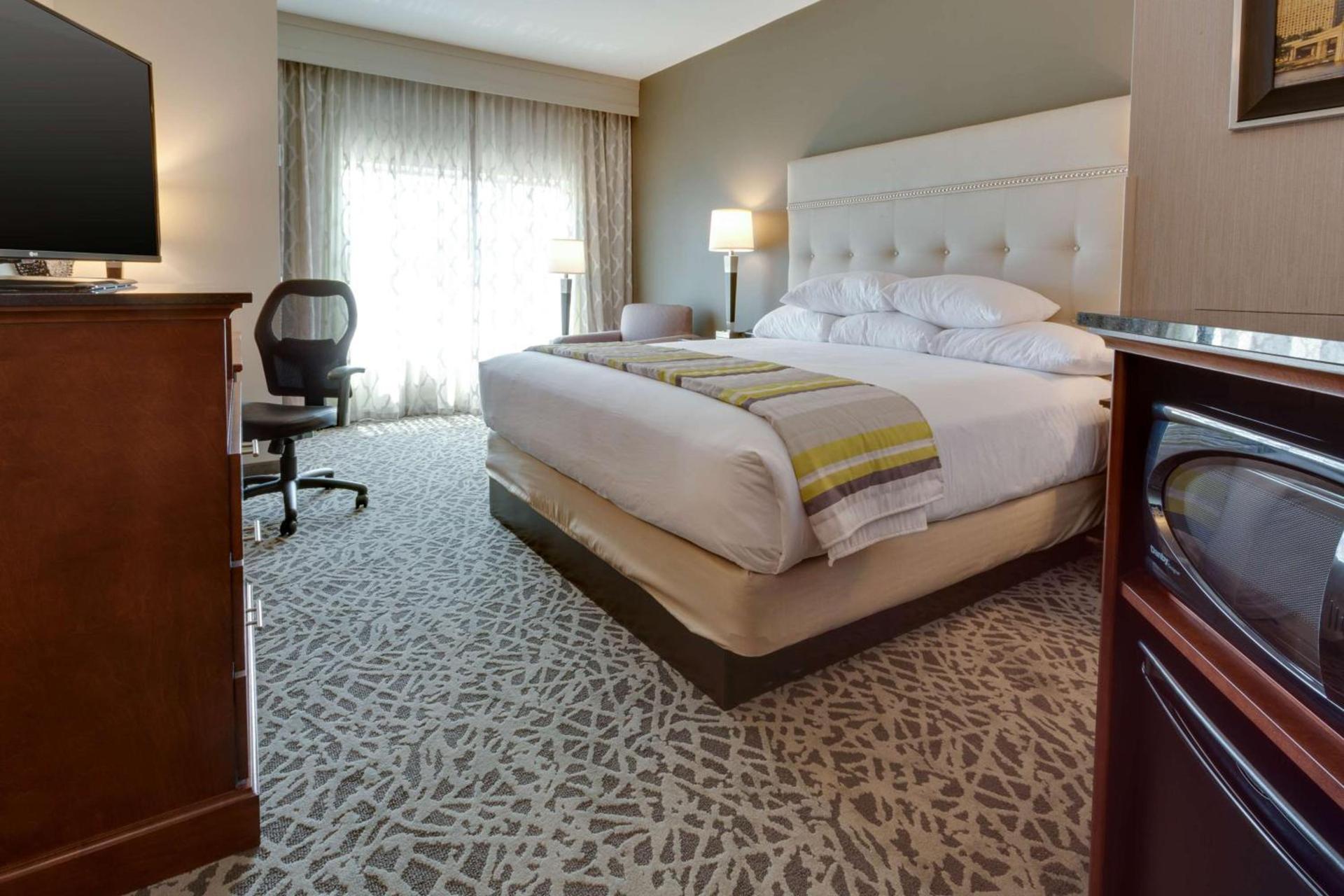 Drury Inn & Suites Pittsburgh Airport Settlers Ridge photo 12
