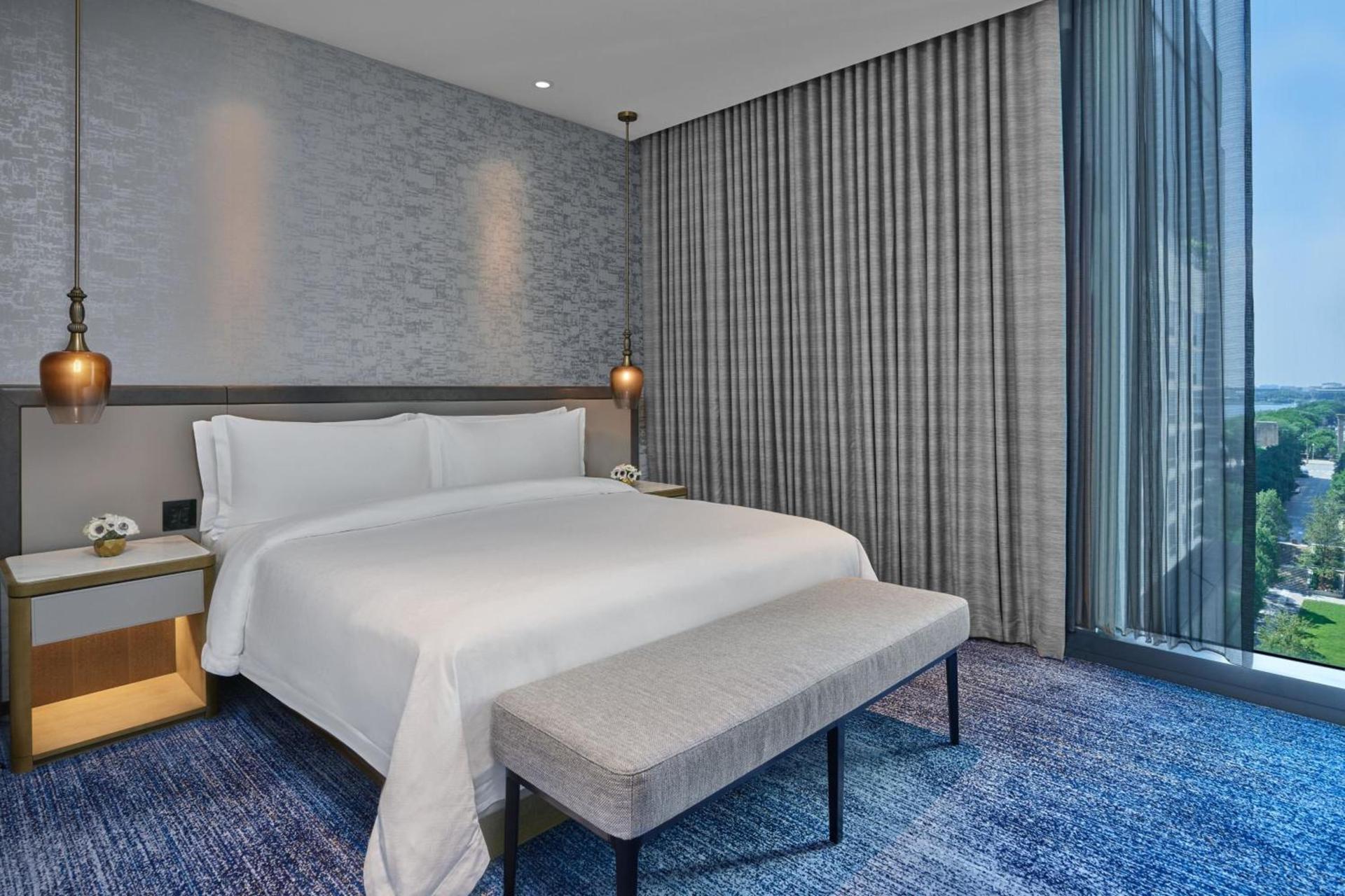 The St. Regis Chicago photo 33