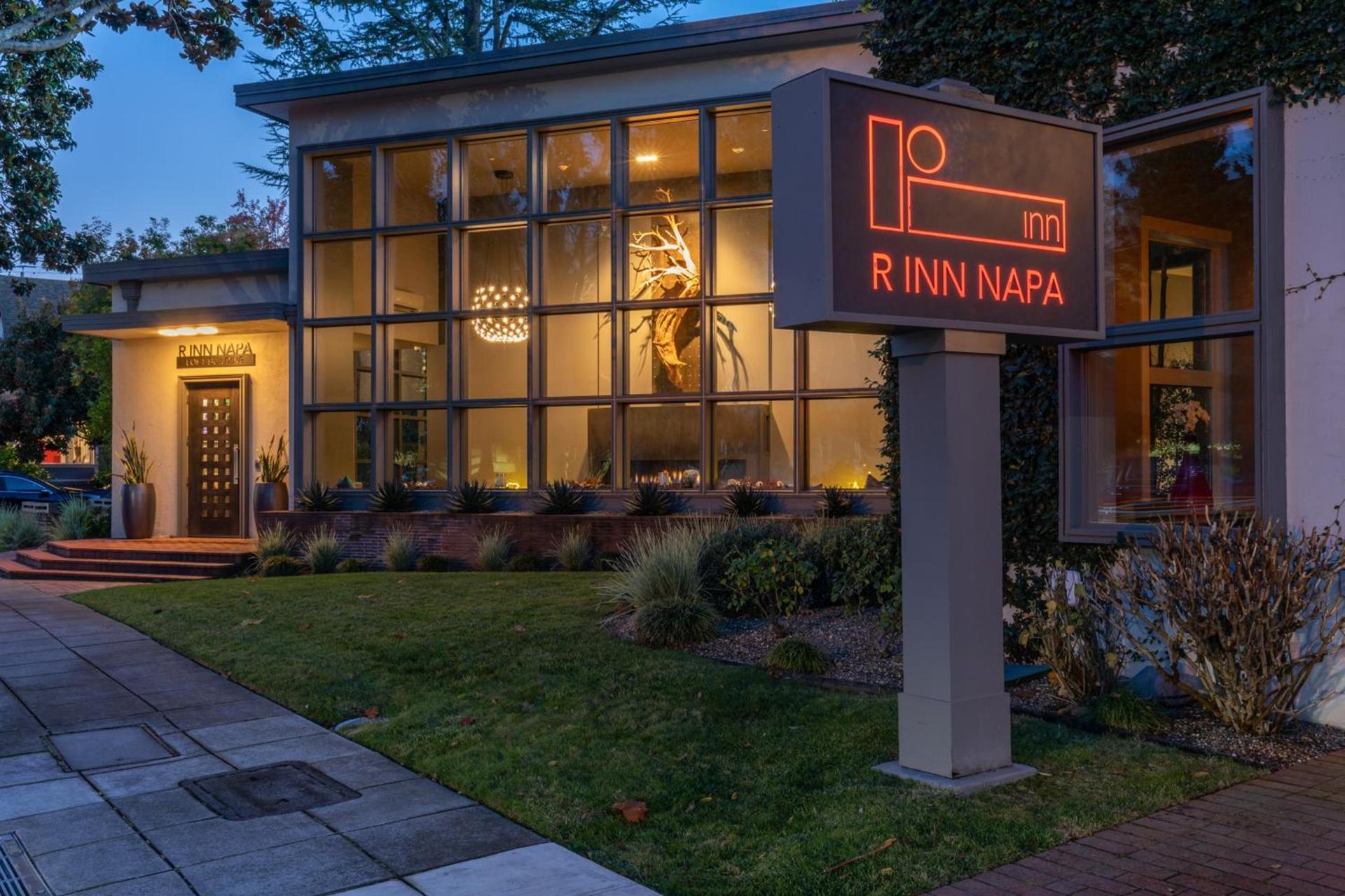 R Inn Napa photo 26