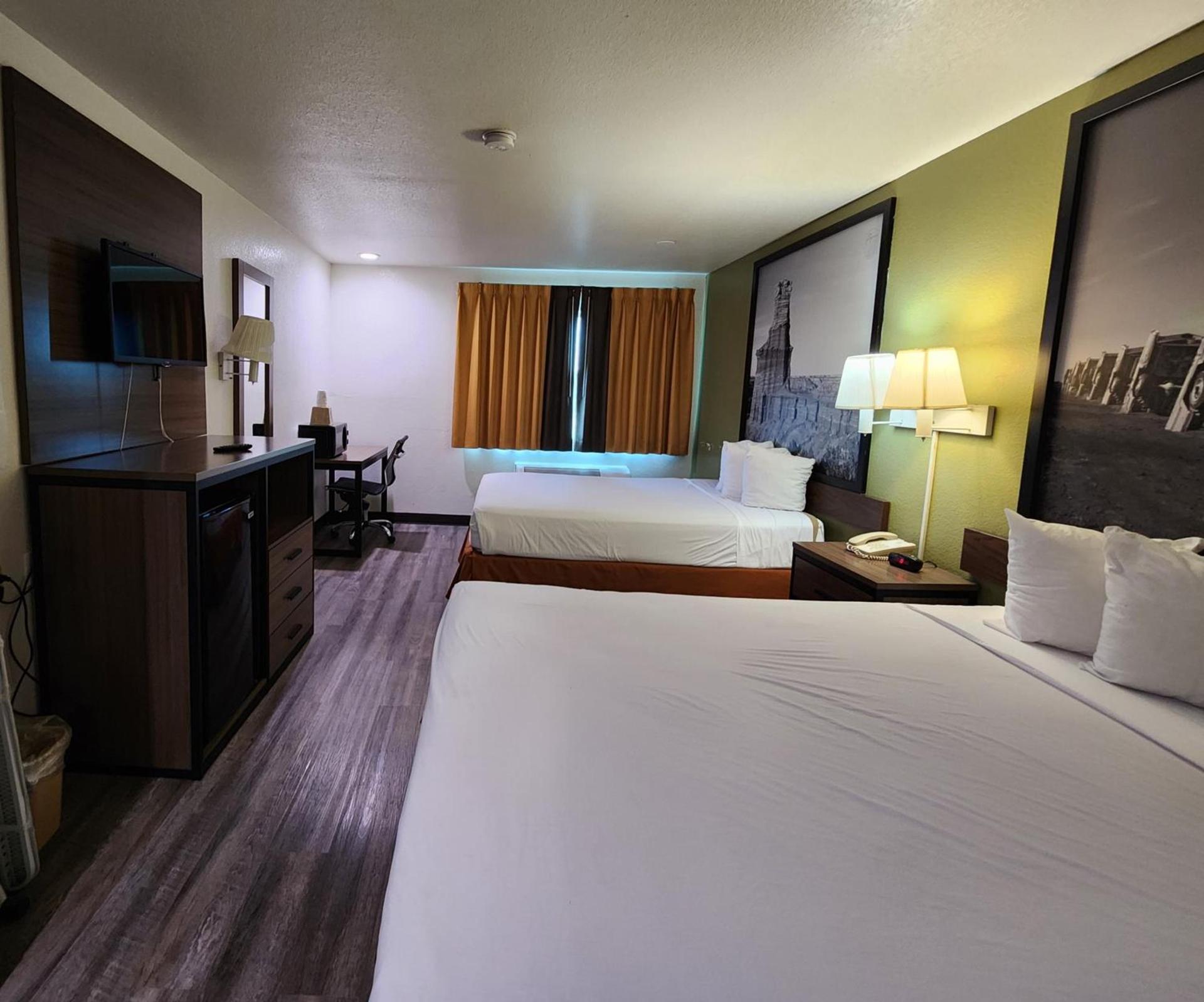 Super 8 by Wyndham Austin North/University Area photo 52