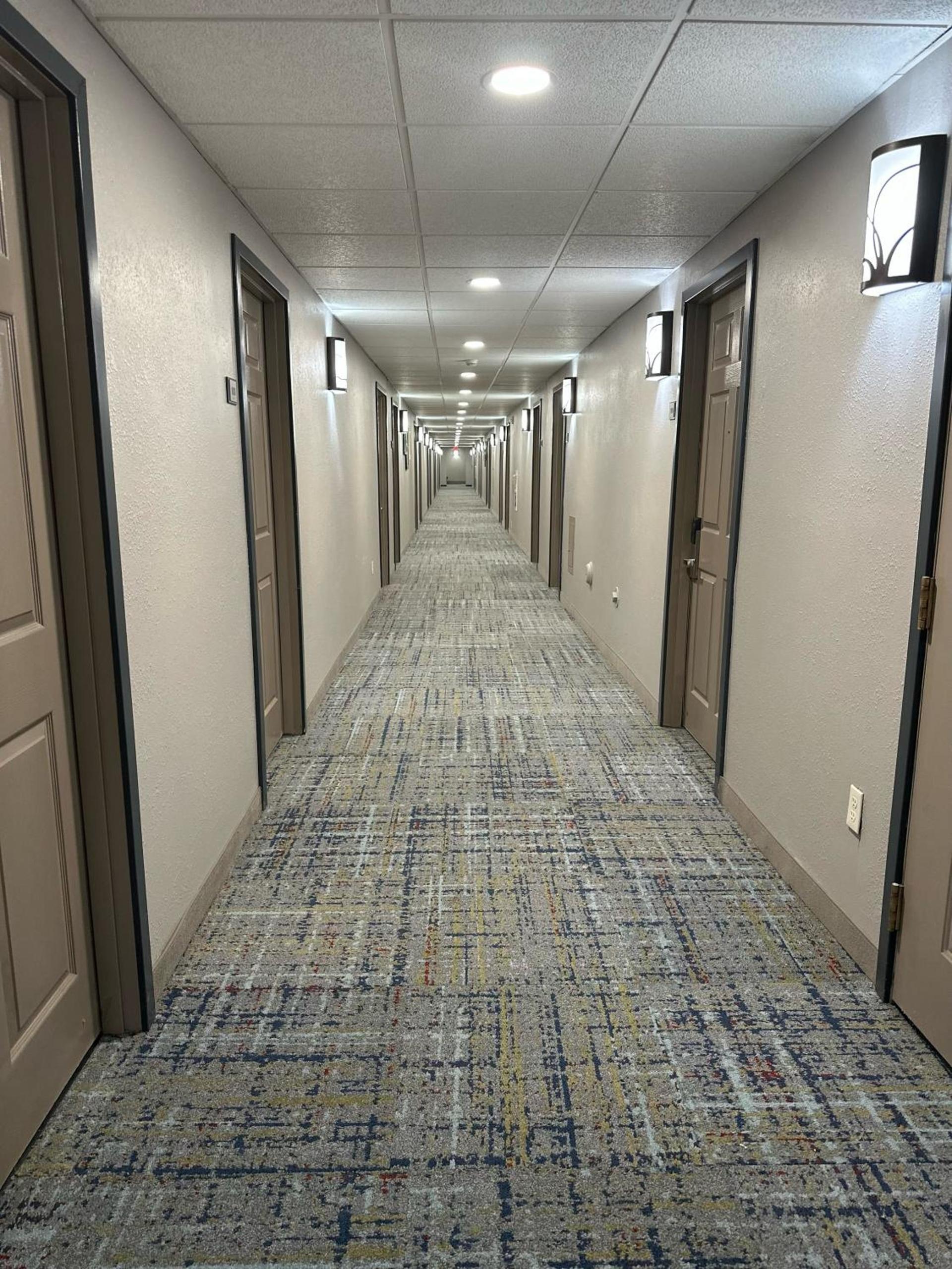 Country Inn & Suites by Radisson, Kalamazoo, MI photo 19
