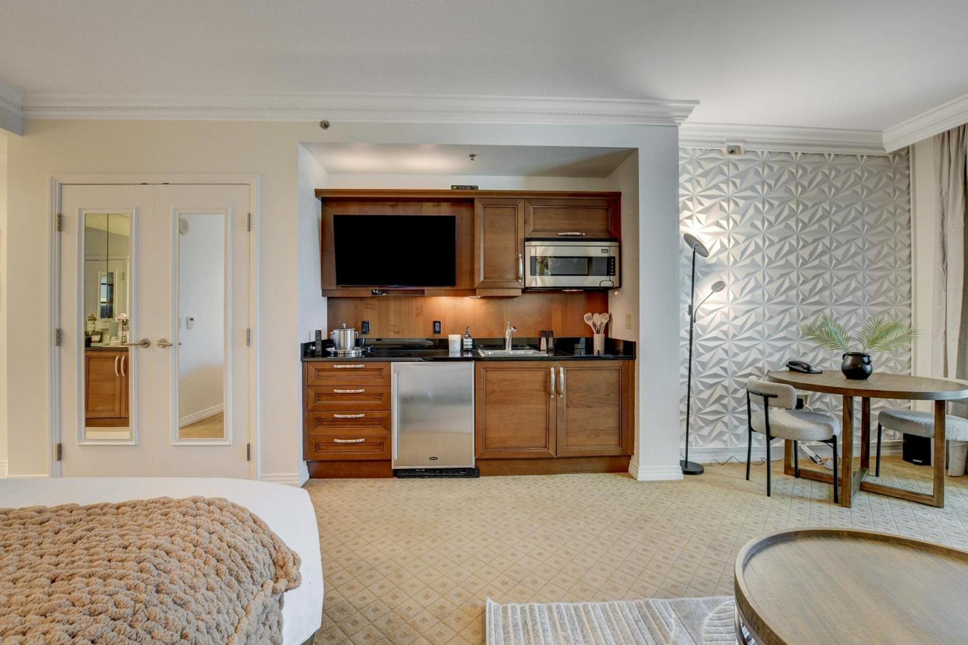 Blu Cashmere Premium Suite : MGM Signature Hotel photo 45