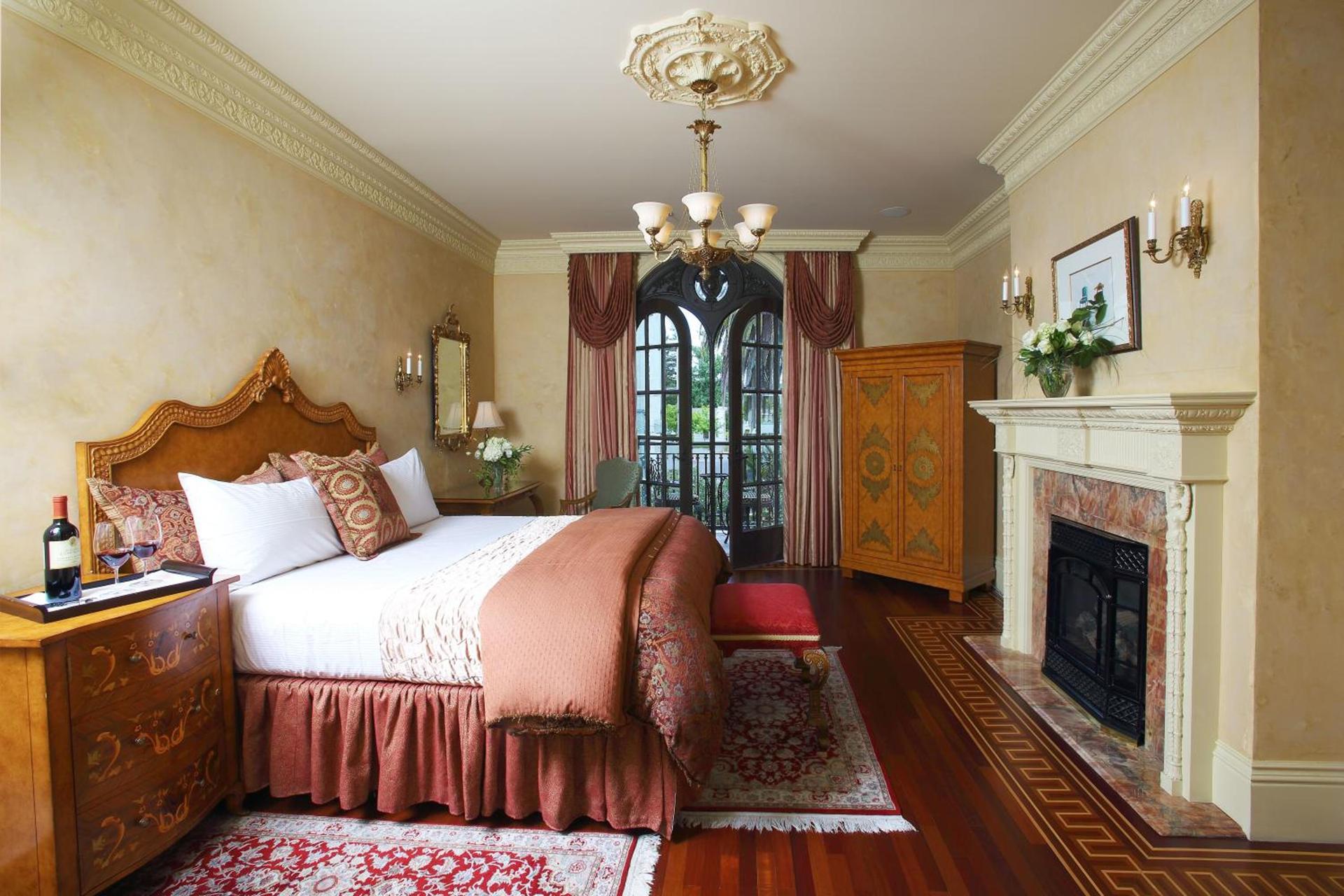 Ledson Hotel & Zina Lounge photo 13