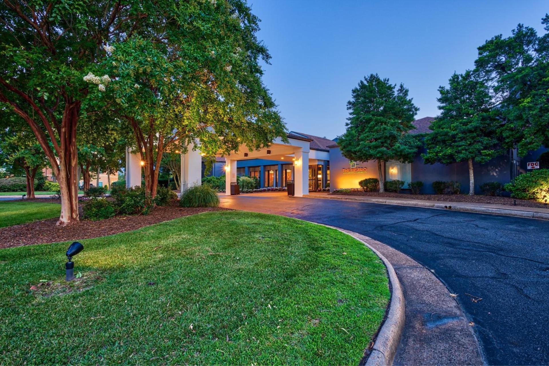 Country Inn & Suites by Radisson, Hampton Coliseum photo 7
