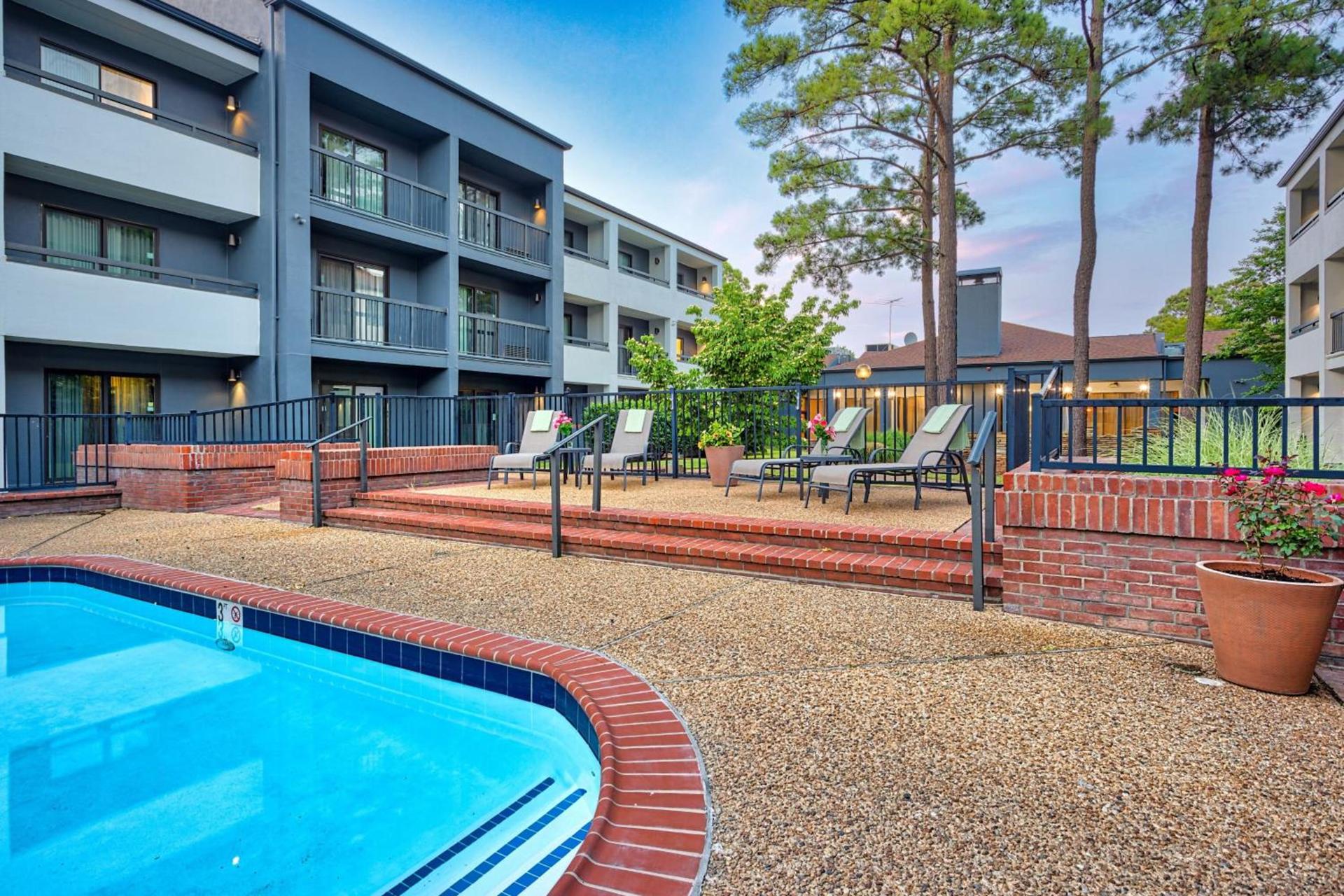 Country Inn & Suites by Radisson, Hampton Coliseum photo 53