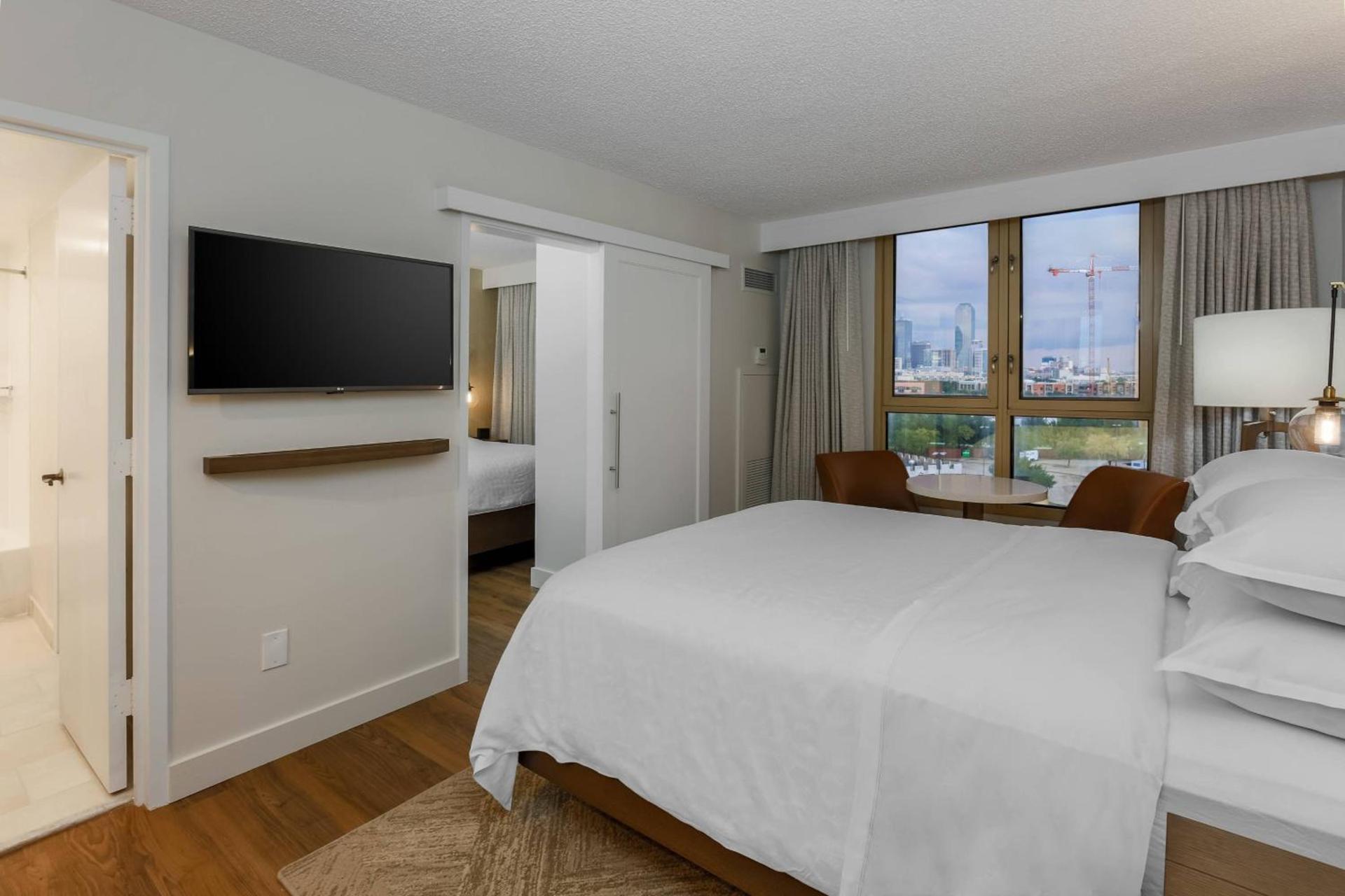 Sheraton Suites Market Center Dallas photo 4