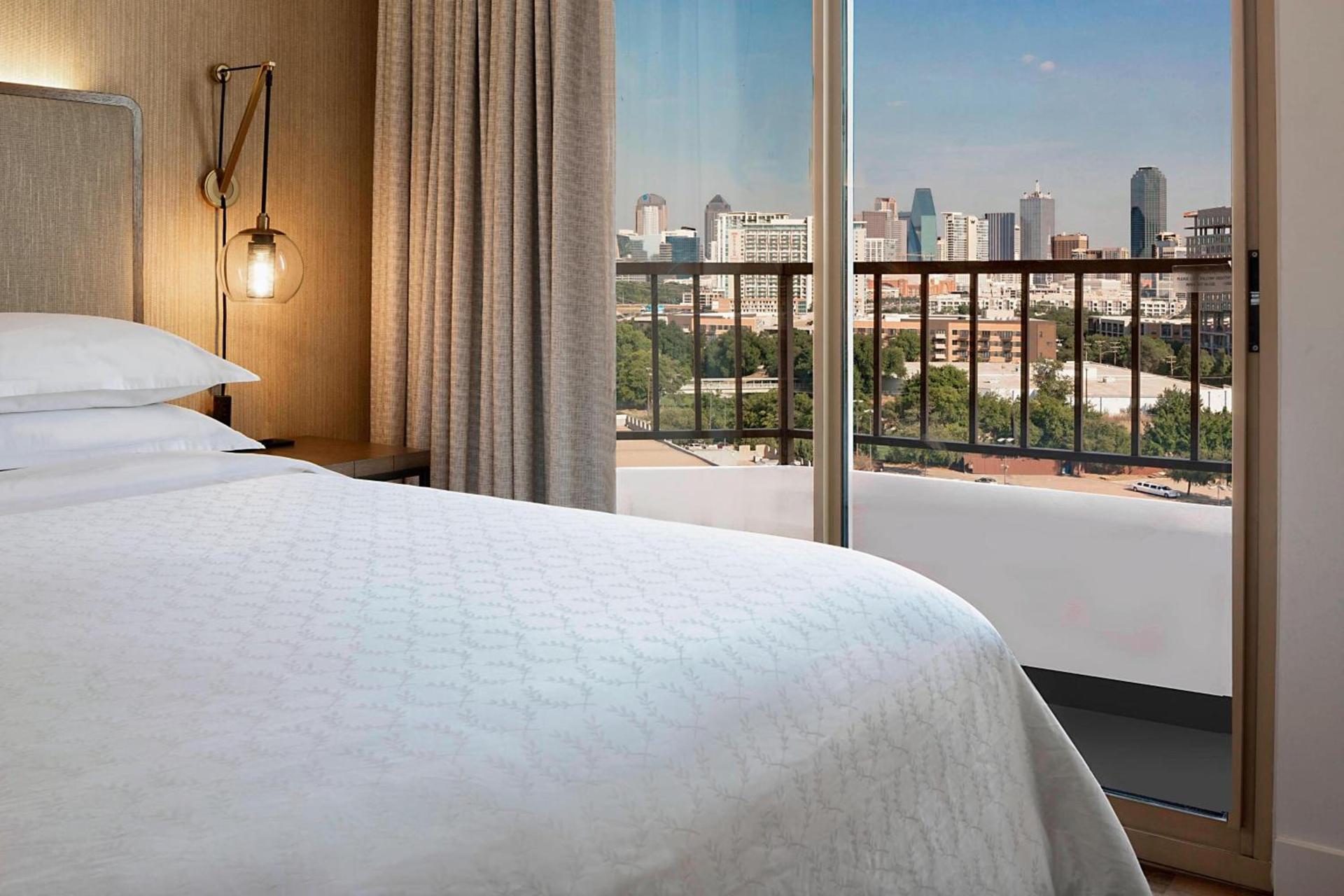 Sheraton Suites Market Center Dallas photo 9
