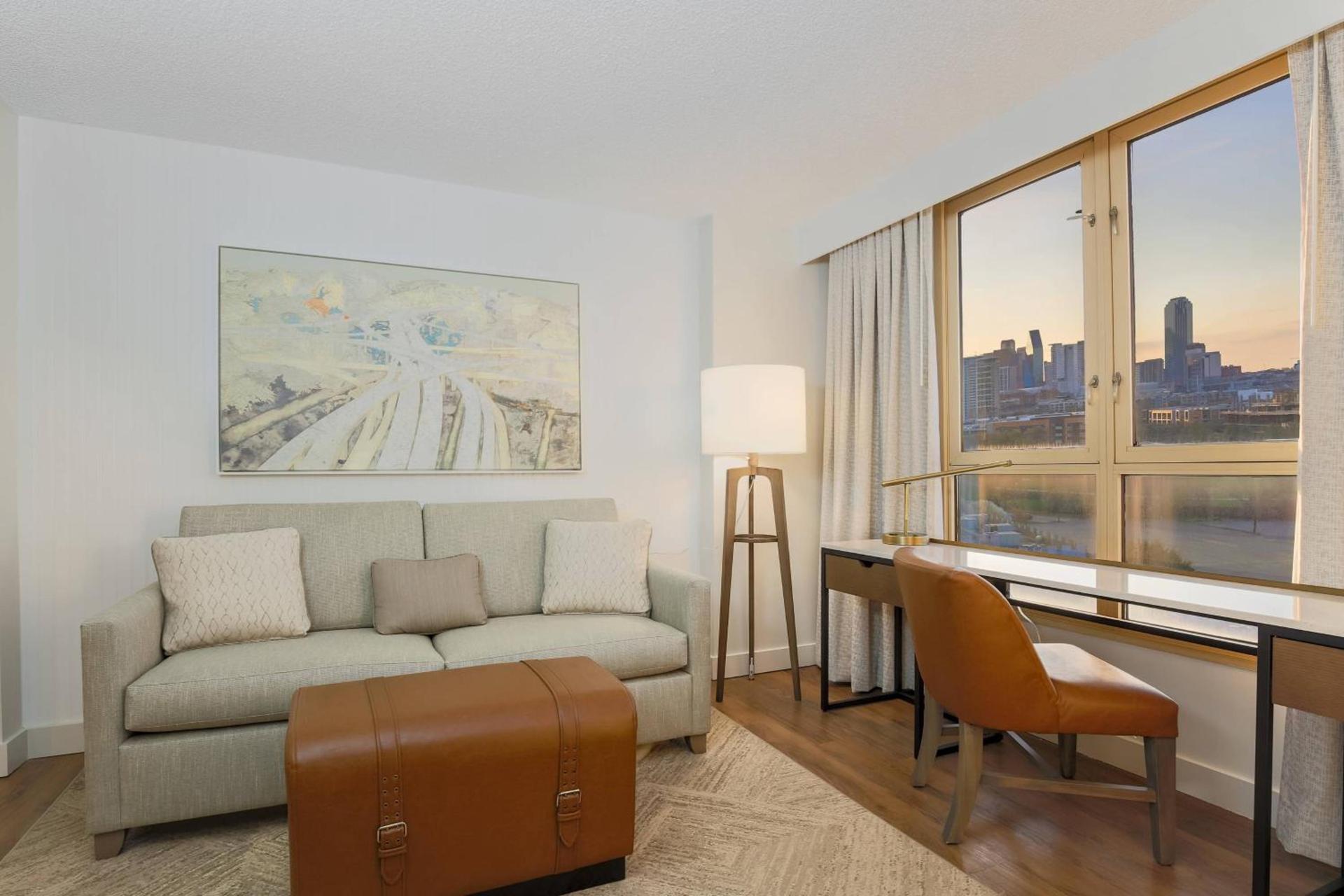 Sheraton Suites Market Center Dallas photo 11
