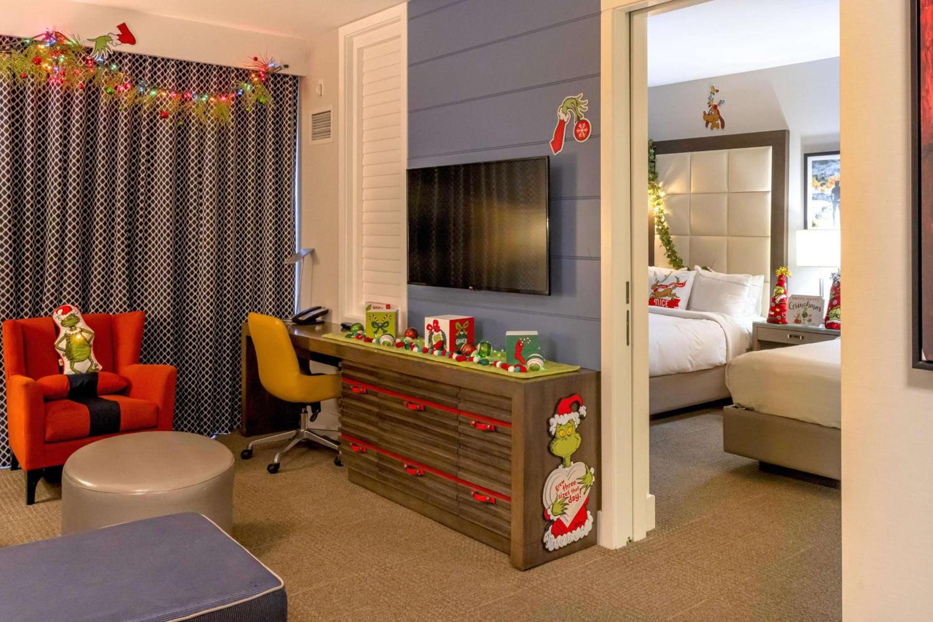 The Waterfront Beach Resort, A Hilton Hotel photo 93