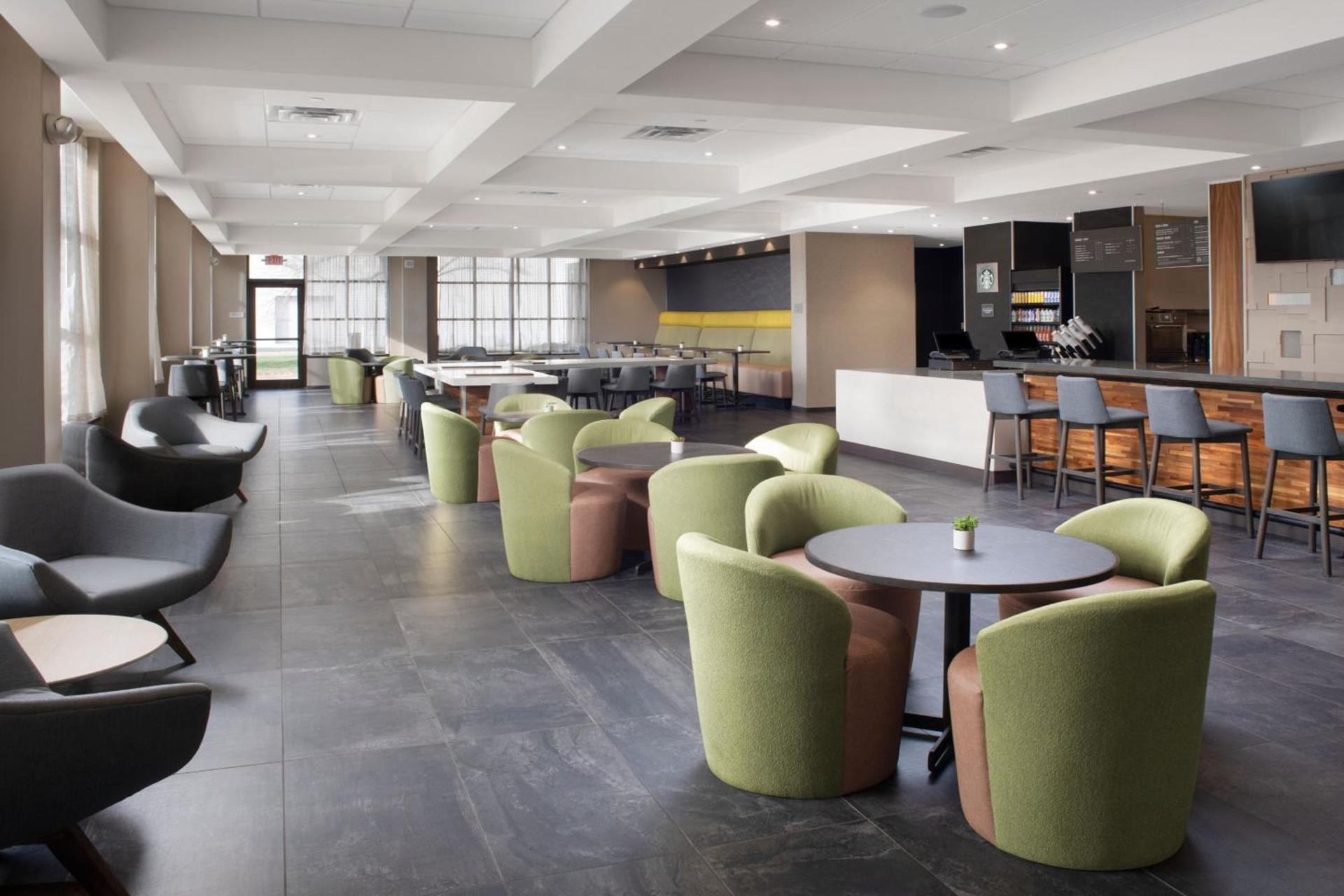 Courtyard by Marriott Edina Bloomington photo 34