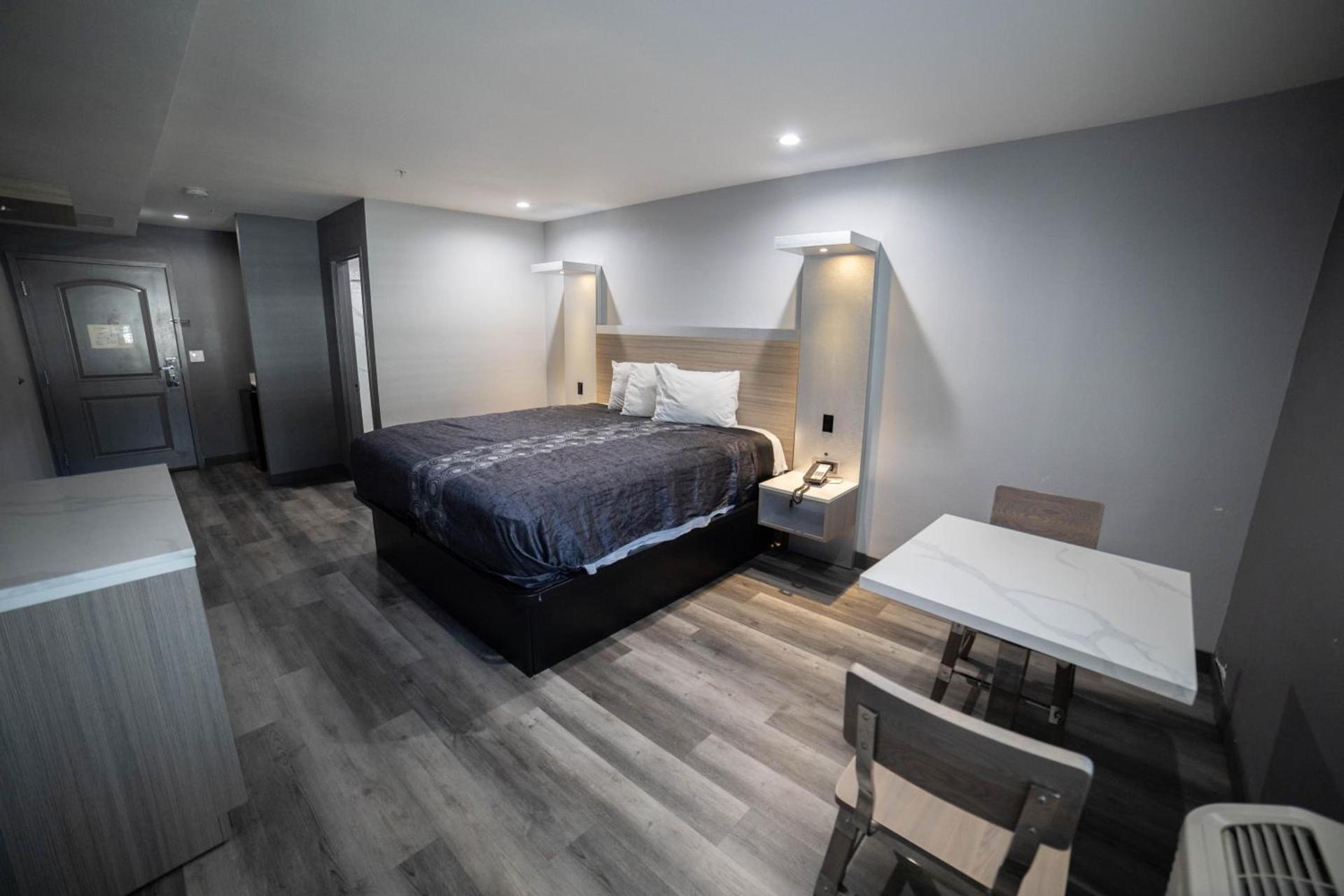 Travelodge by Wyndham Whittier photo 47