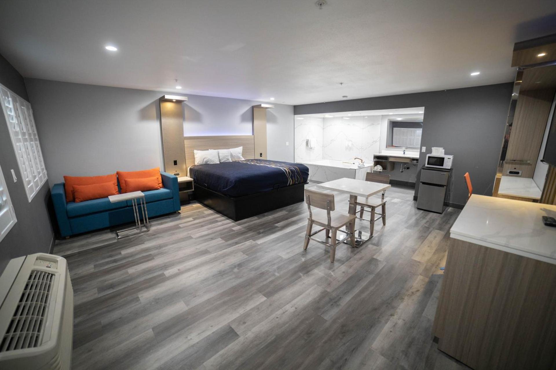 Travelodge by Wyndham Whittier photo 44