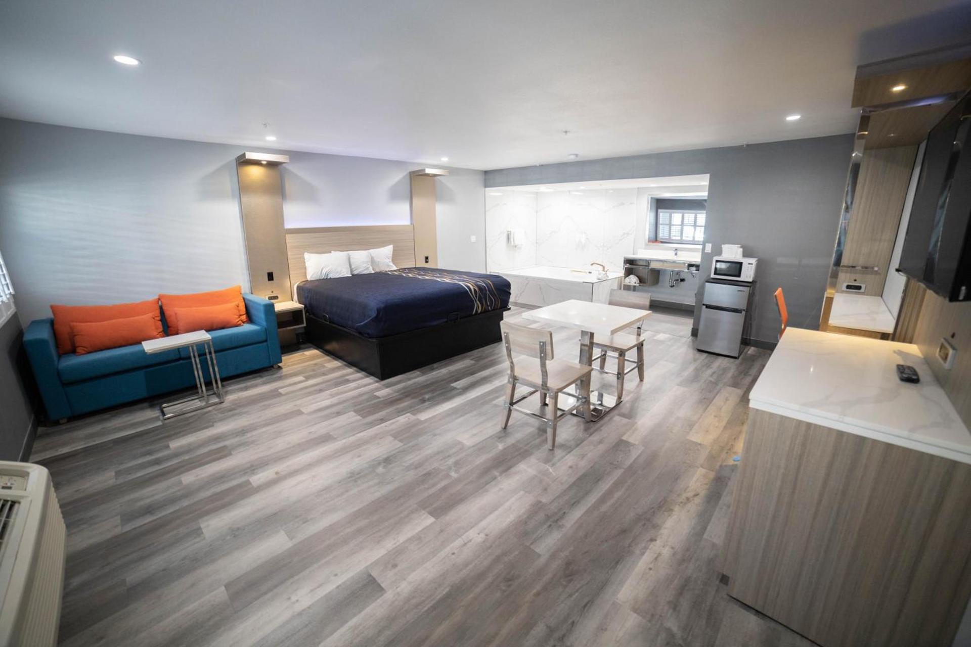 Travelodge by Wyndham Whittier photo 30