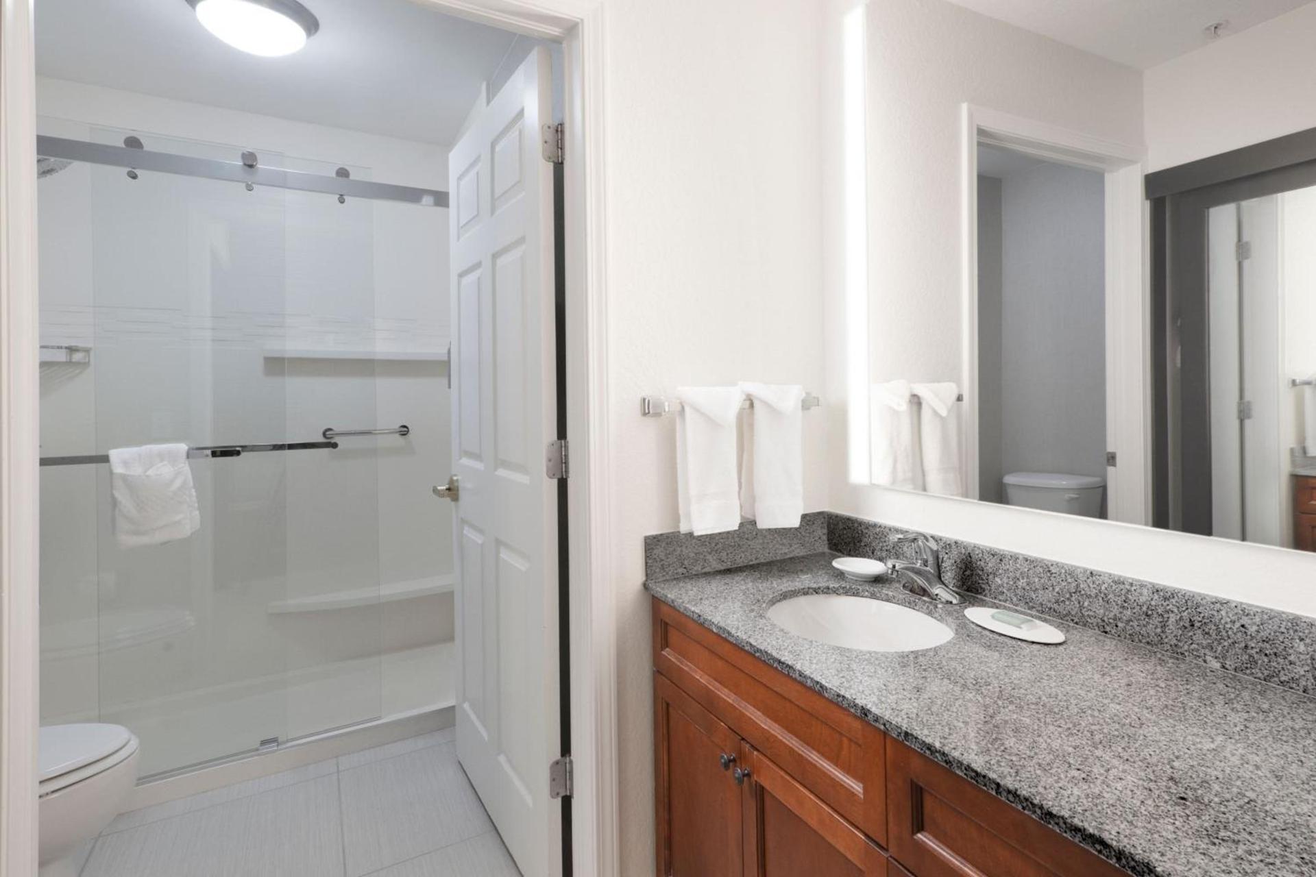 Residence Inn by Marriott Rogers photo 15