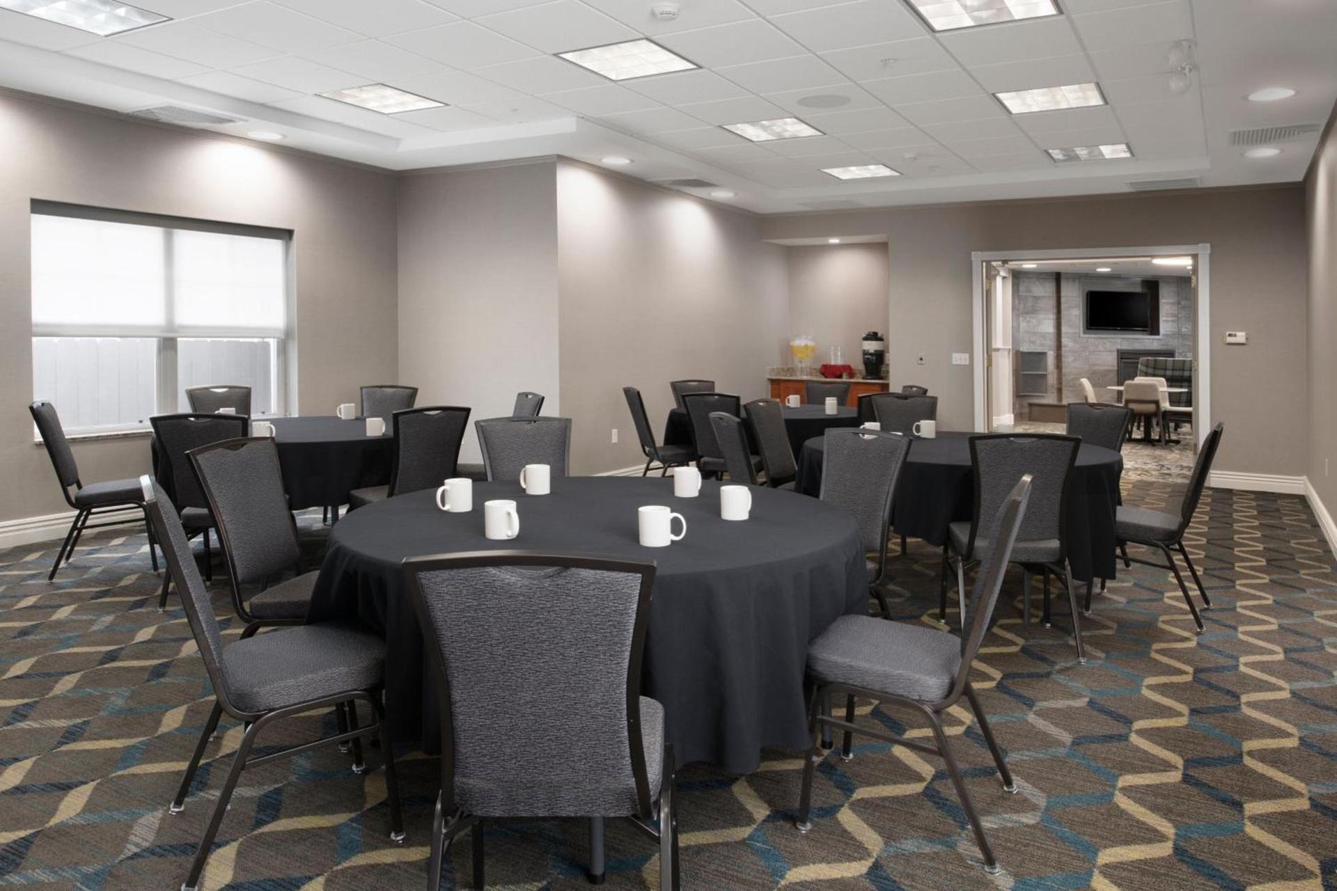 Residence Inn by Marriott Rogers photo 21